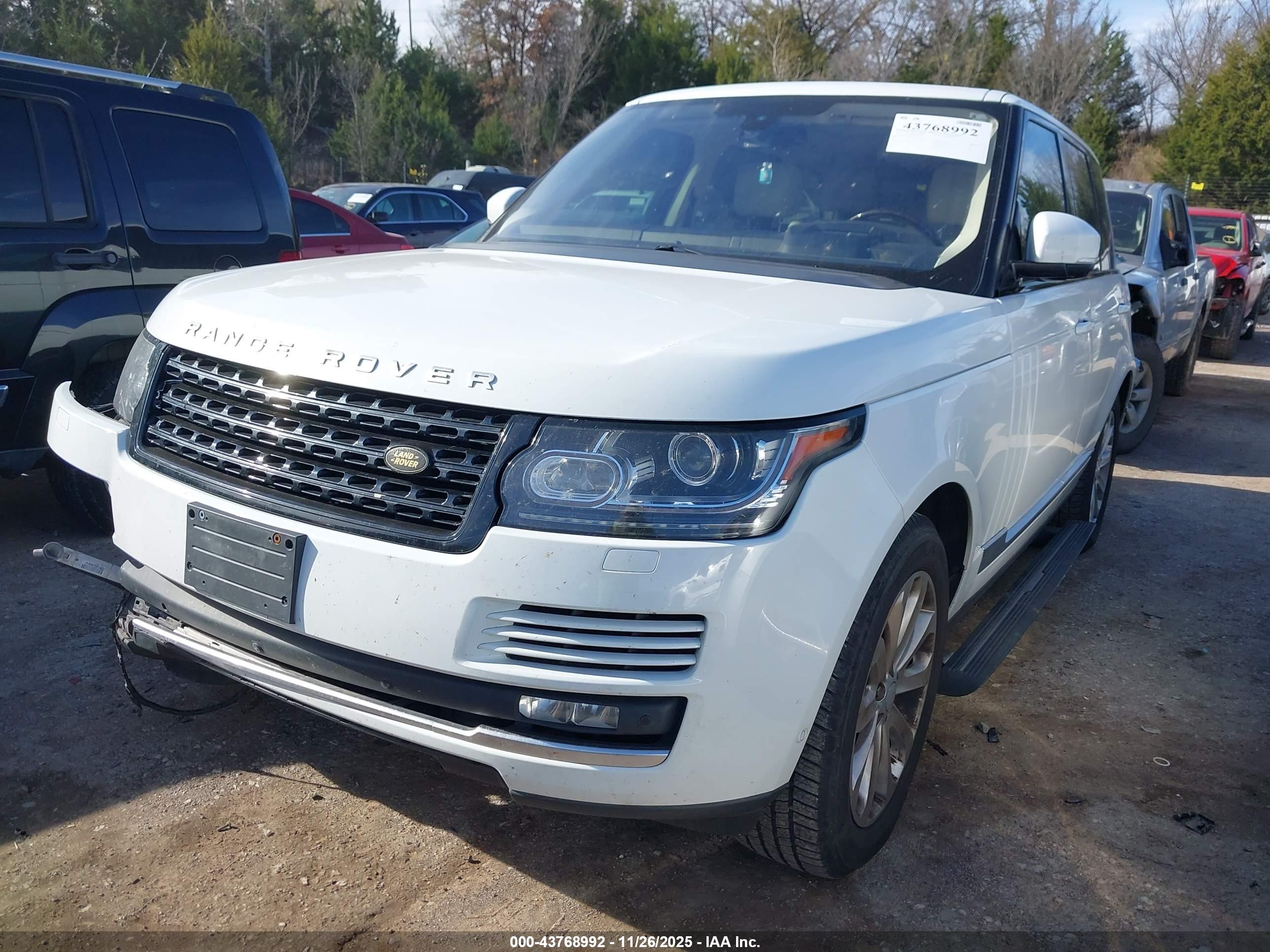 LAND ROVER image 2