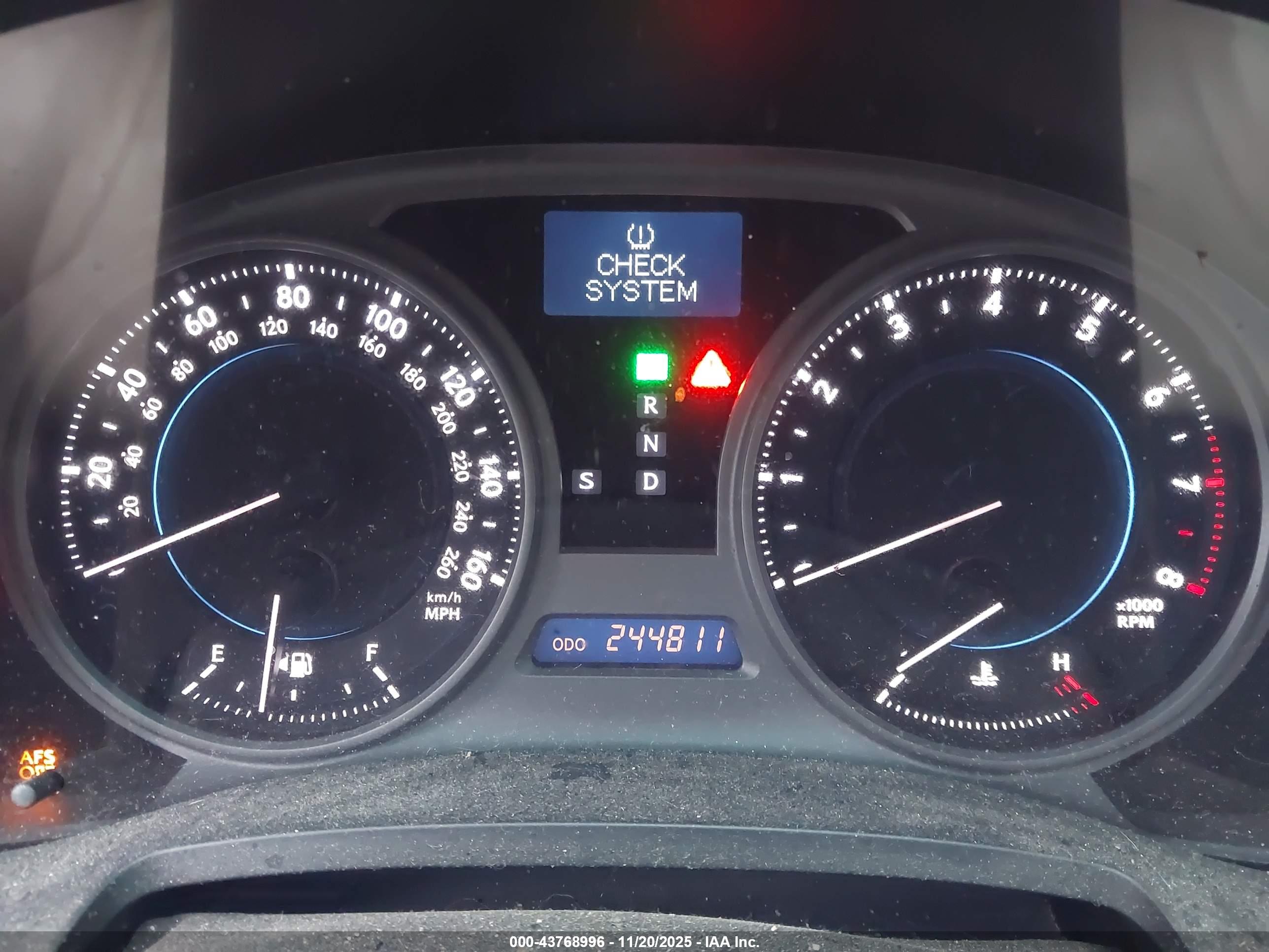 LEXUS IS image 7