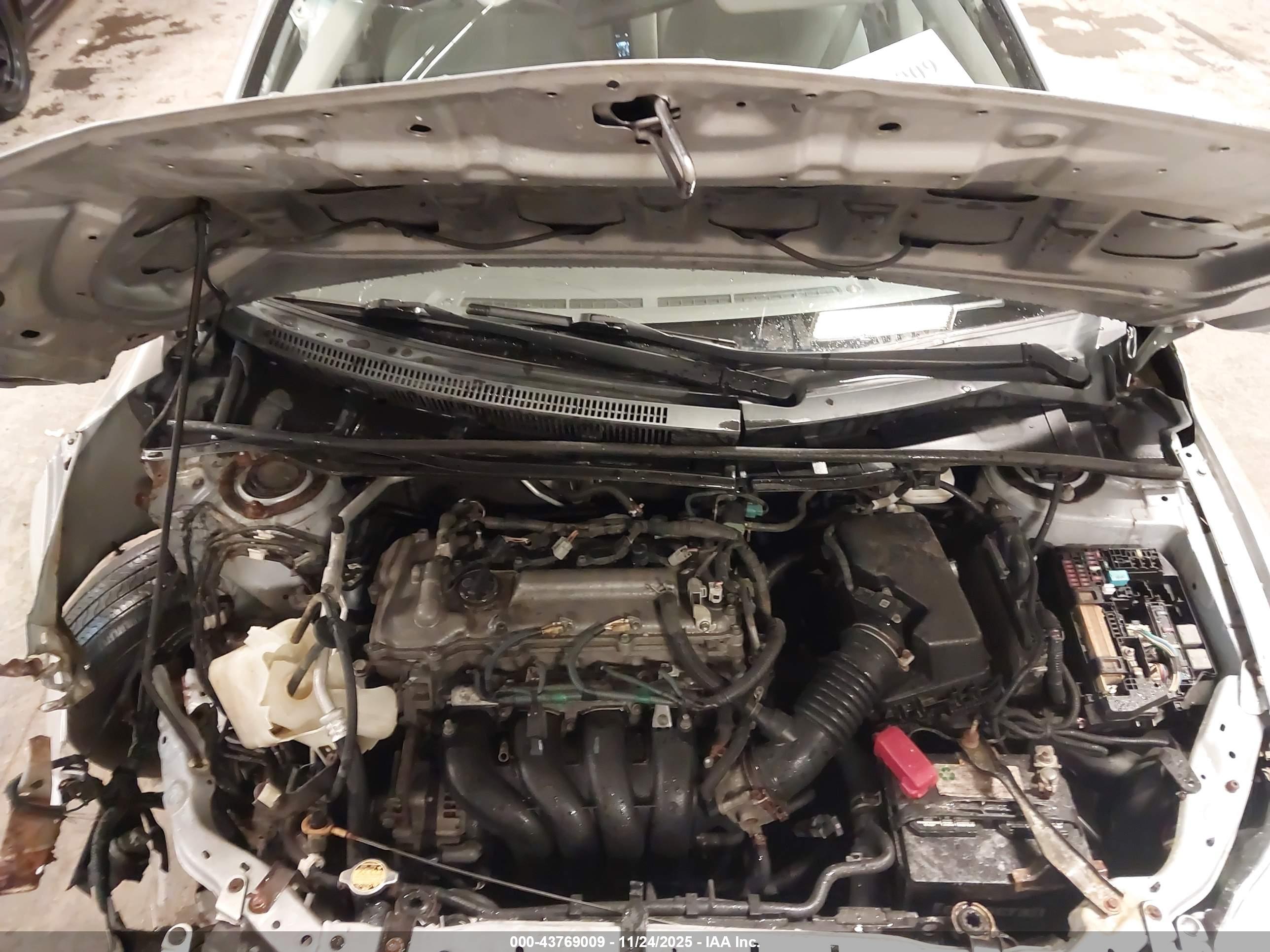 TOYOTA COROLLA image 10