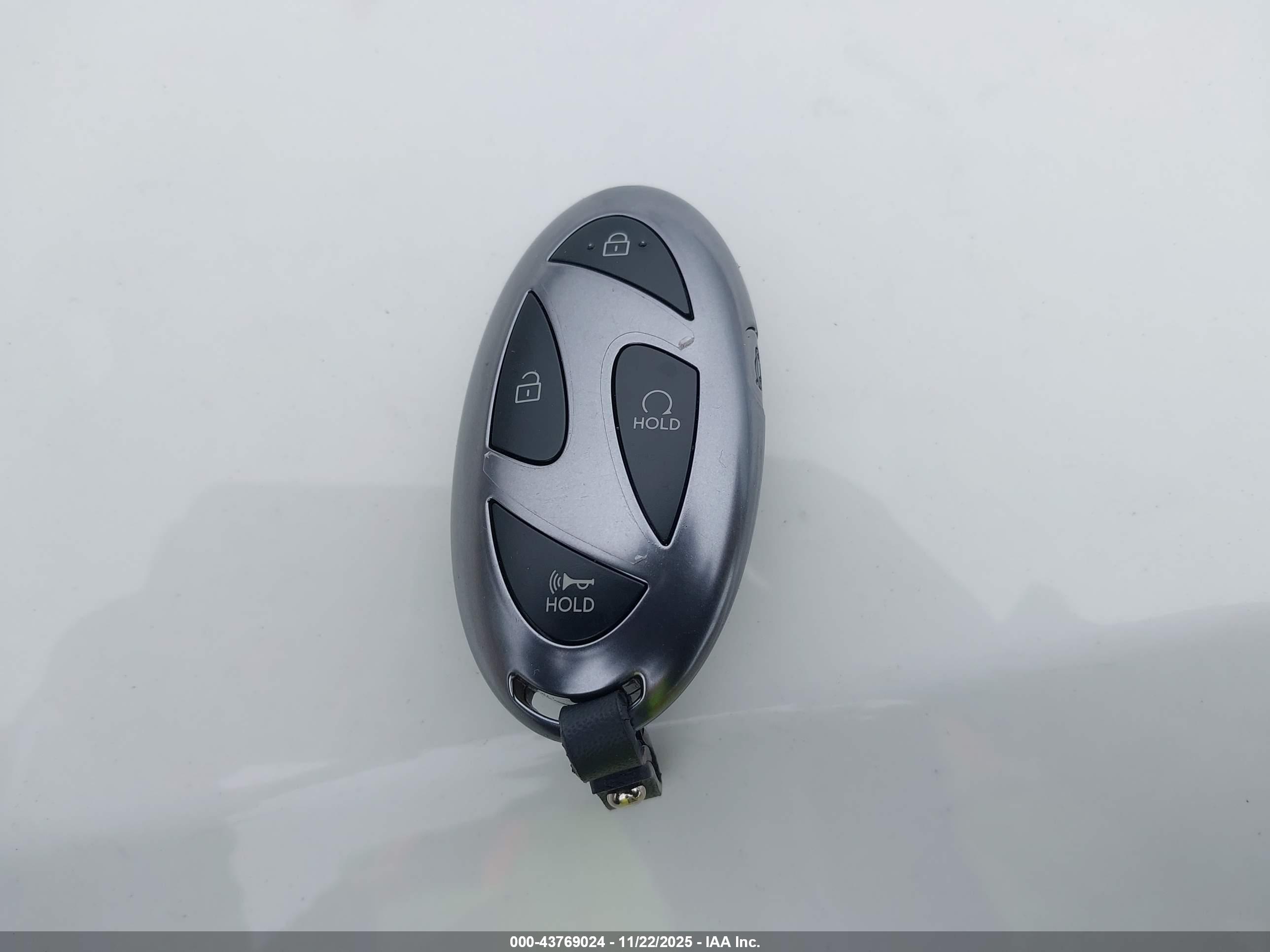 HYUNDAI ELANTRA image 11