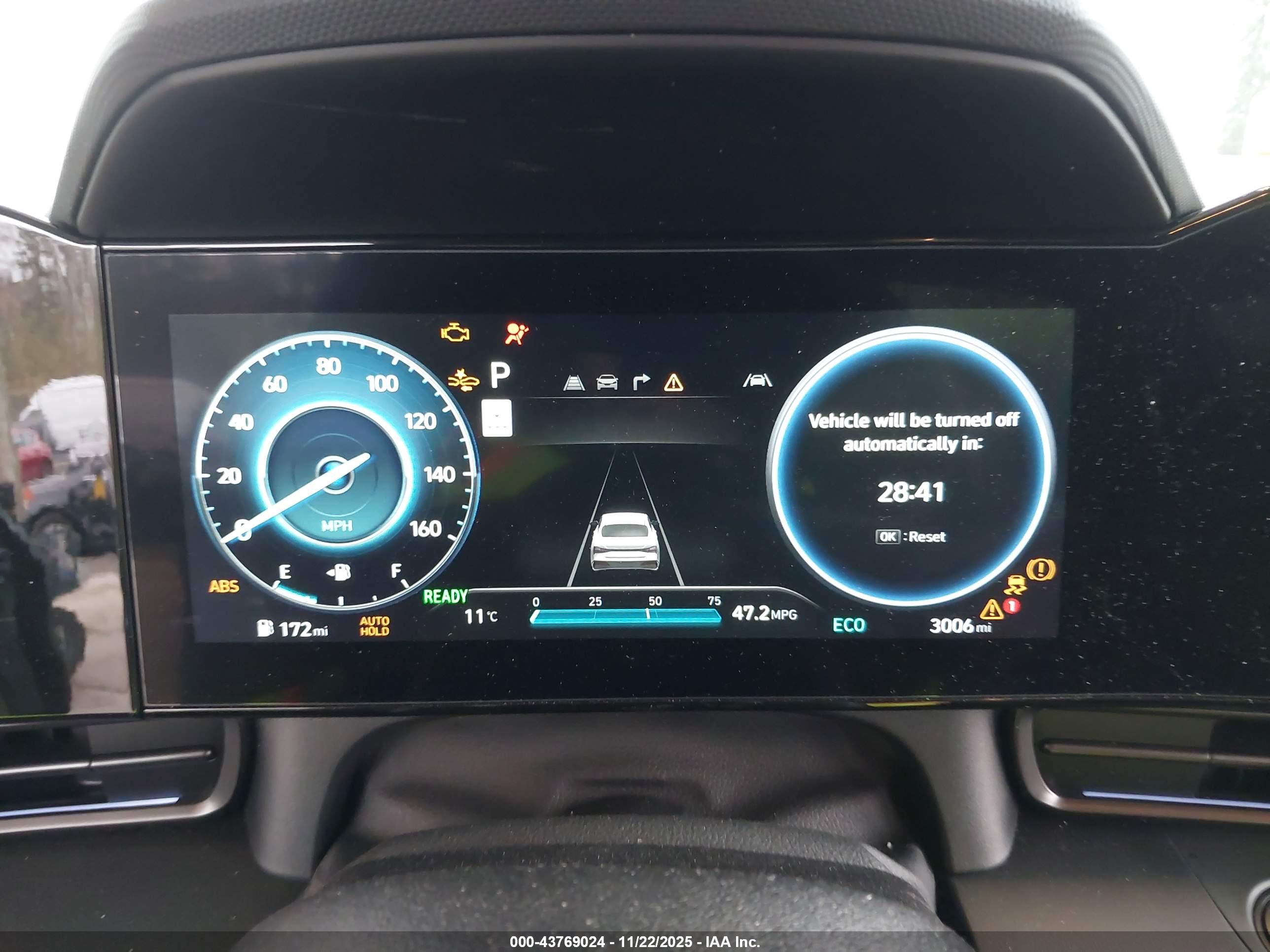 HYUNDAI ELANTRA image 7