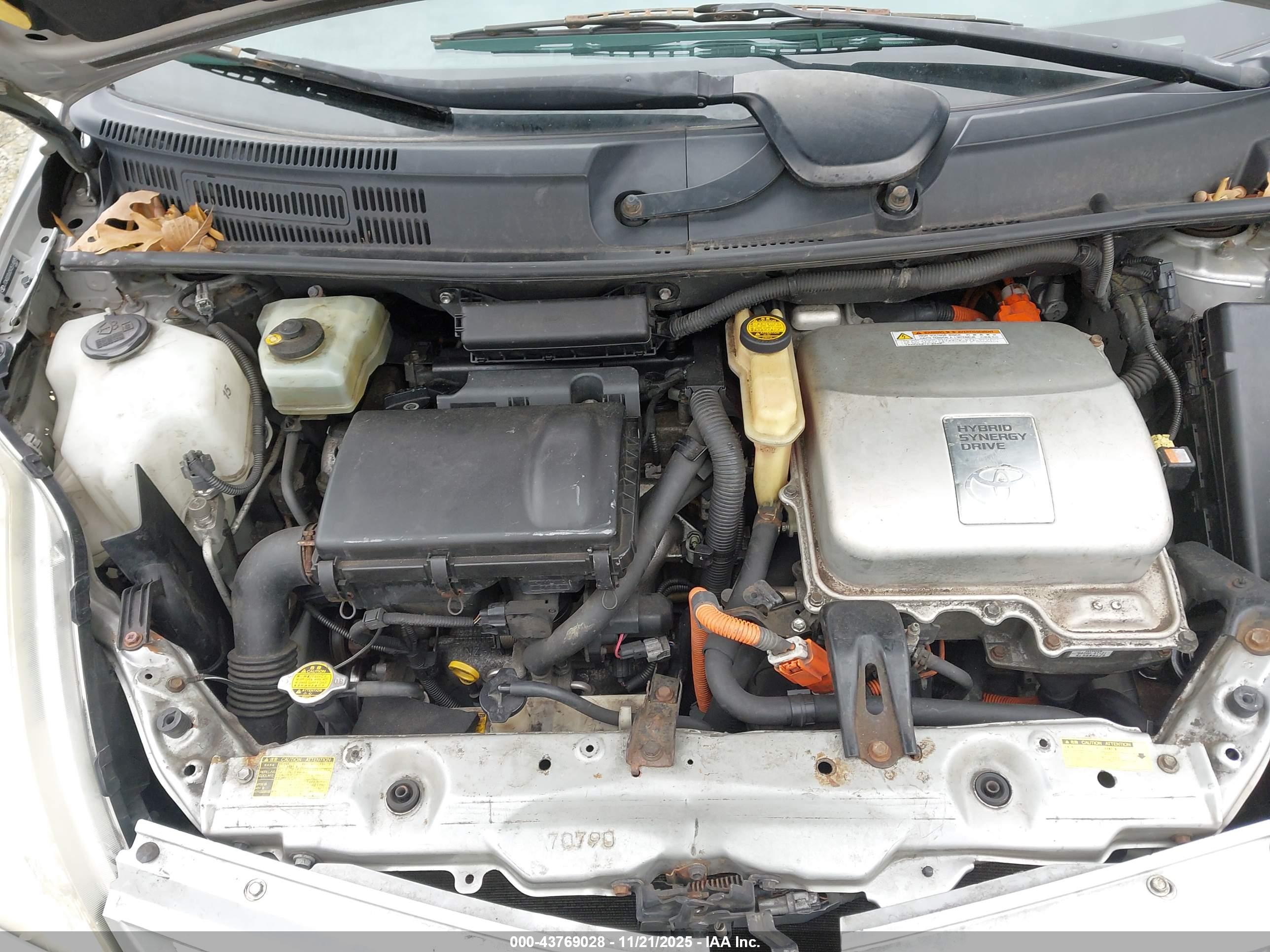 TOYOTA PRIUS image 10