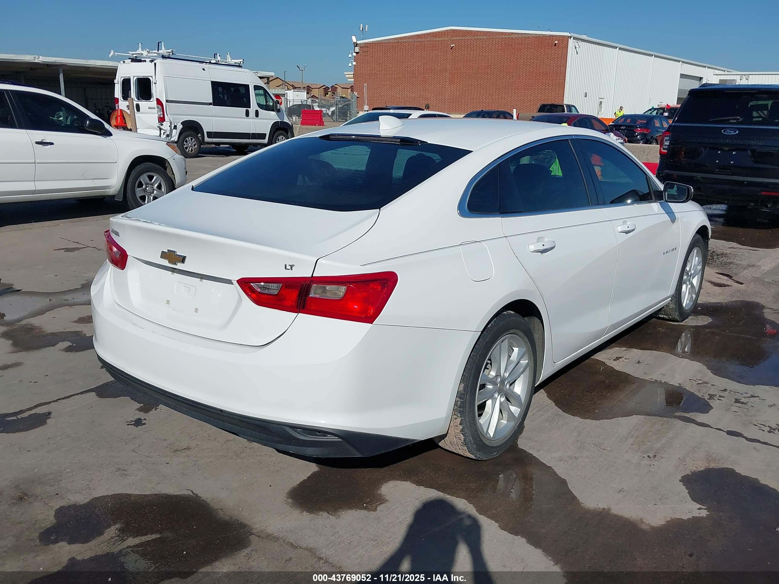 CHEVROLET MALIBU image 4