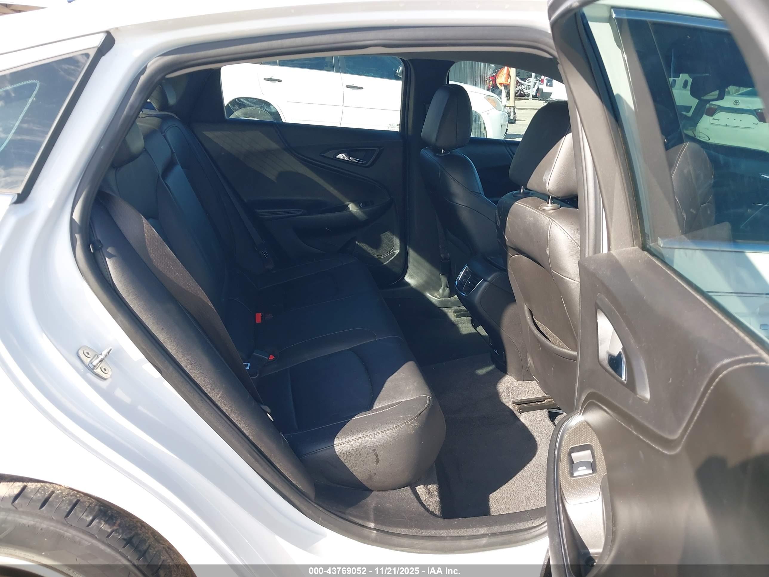 CHEVROLET MALIBU image 8