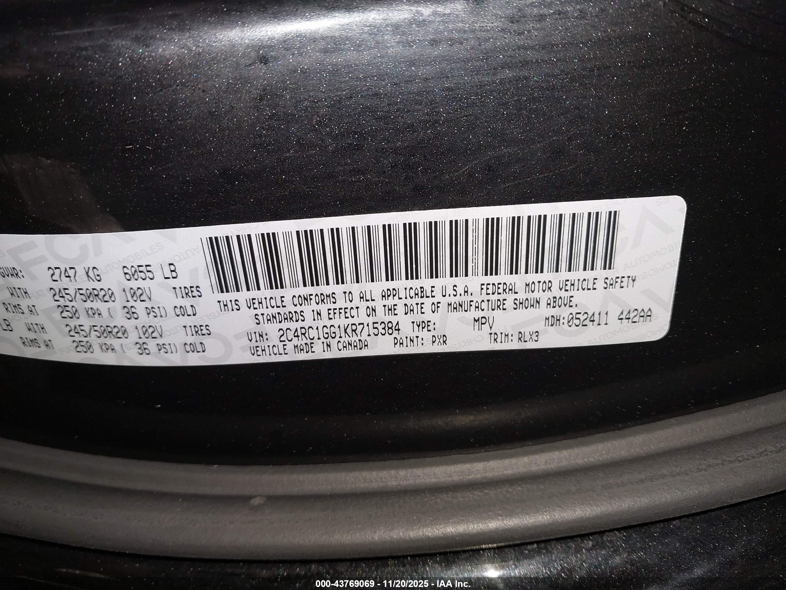 CHRYSLER PACIFICA image 9