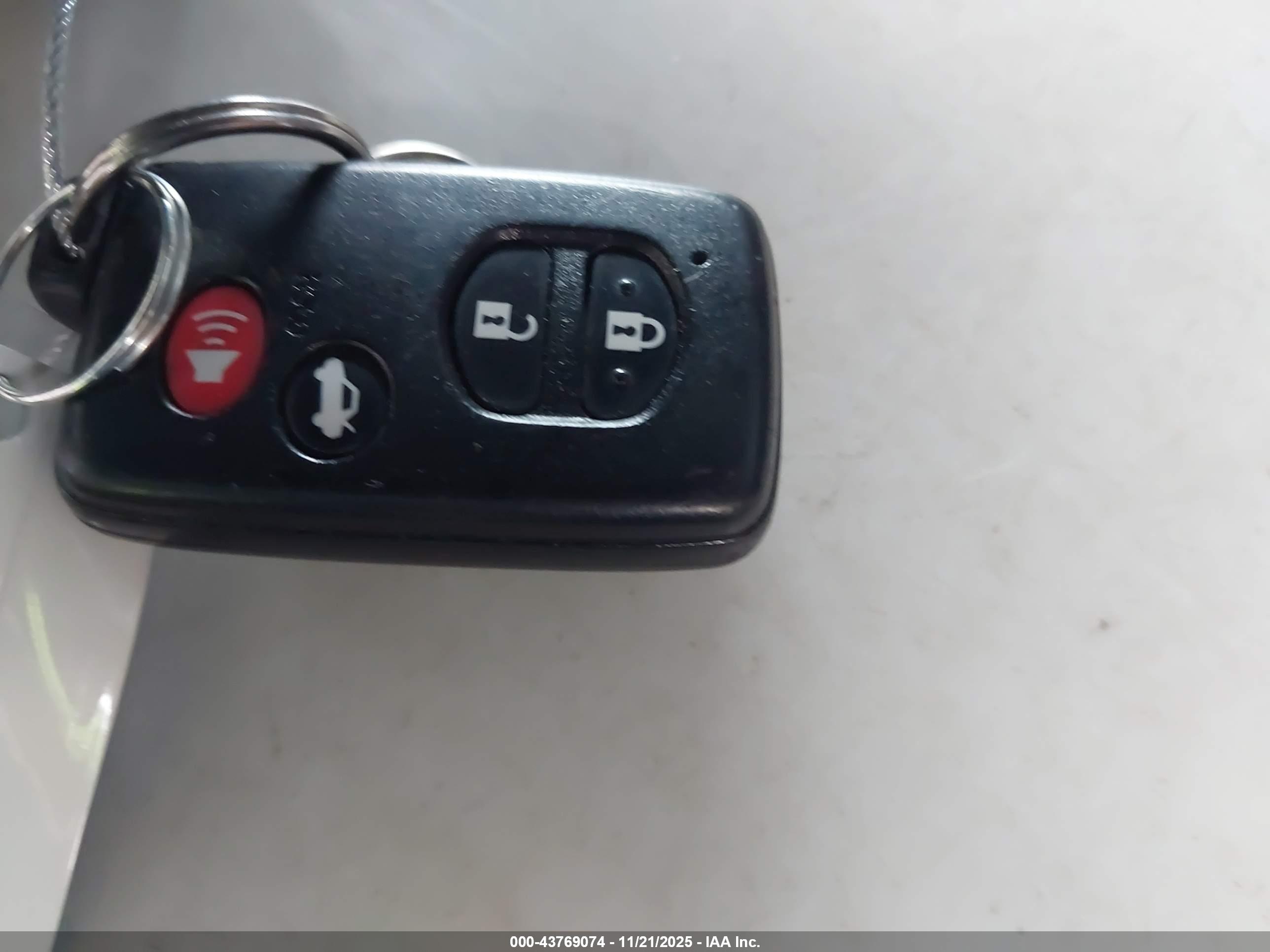 SUBARU FORESTER image 11