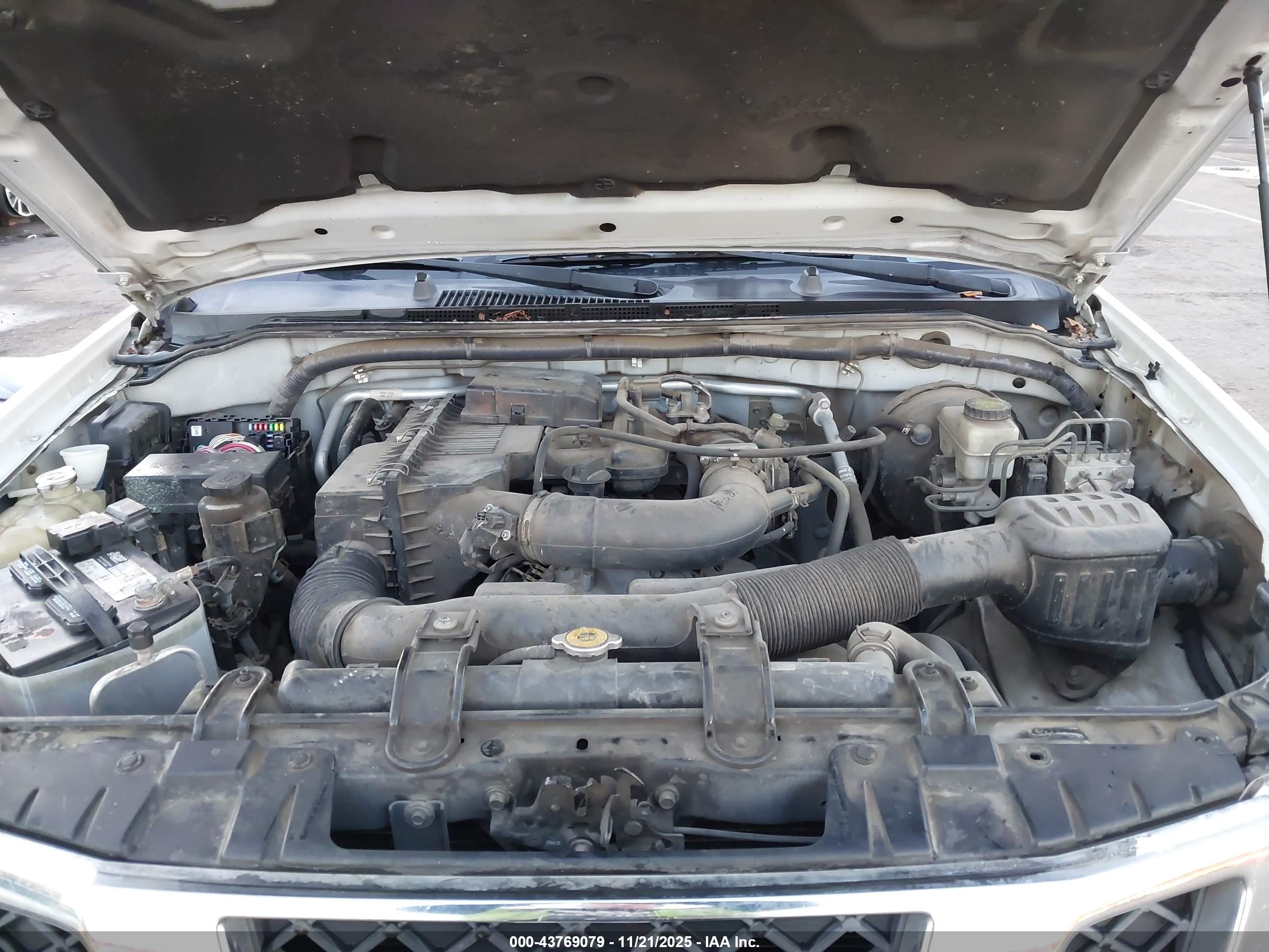 NISSAN FRONTIER image 10
