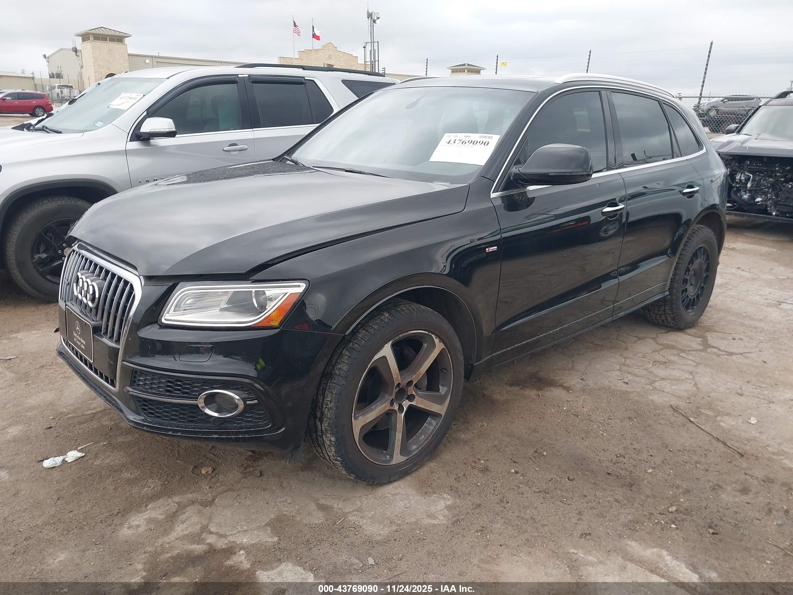 AUDI Q5 image 2