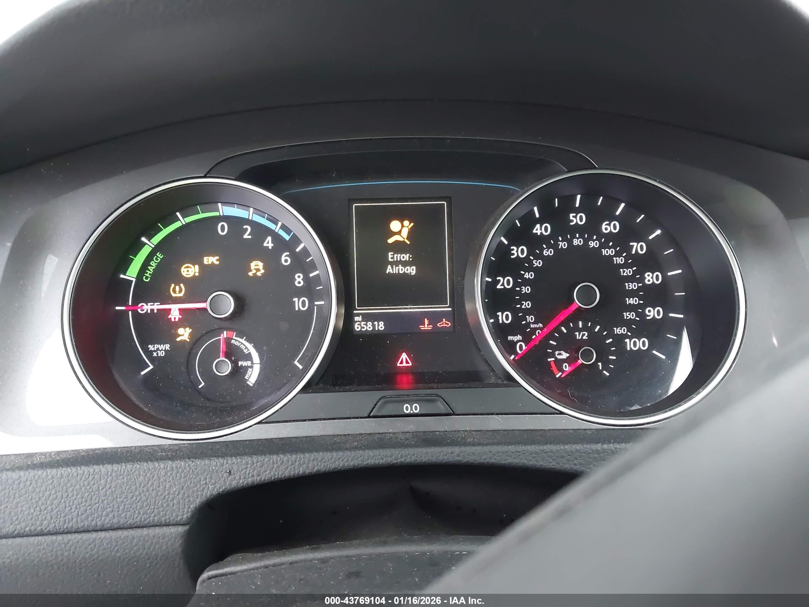VOLKSWAGEN E-GOLF image 7