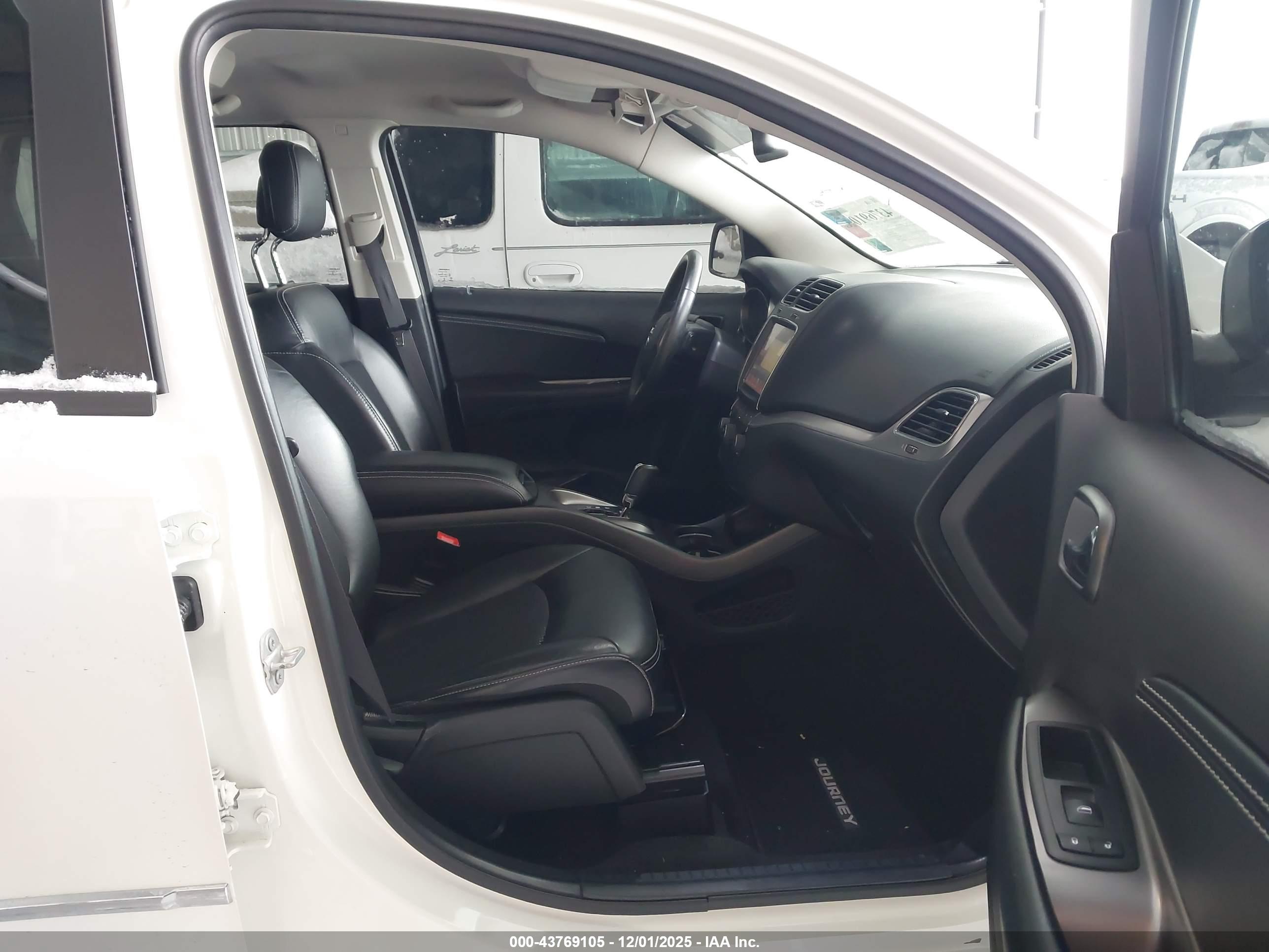 DODGE JOURNEY image 5