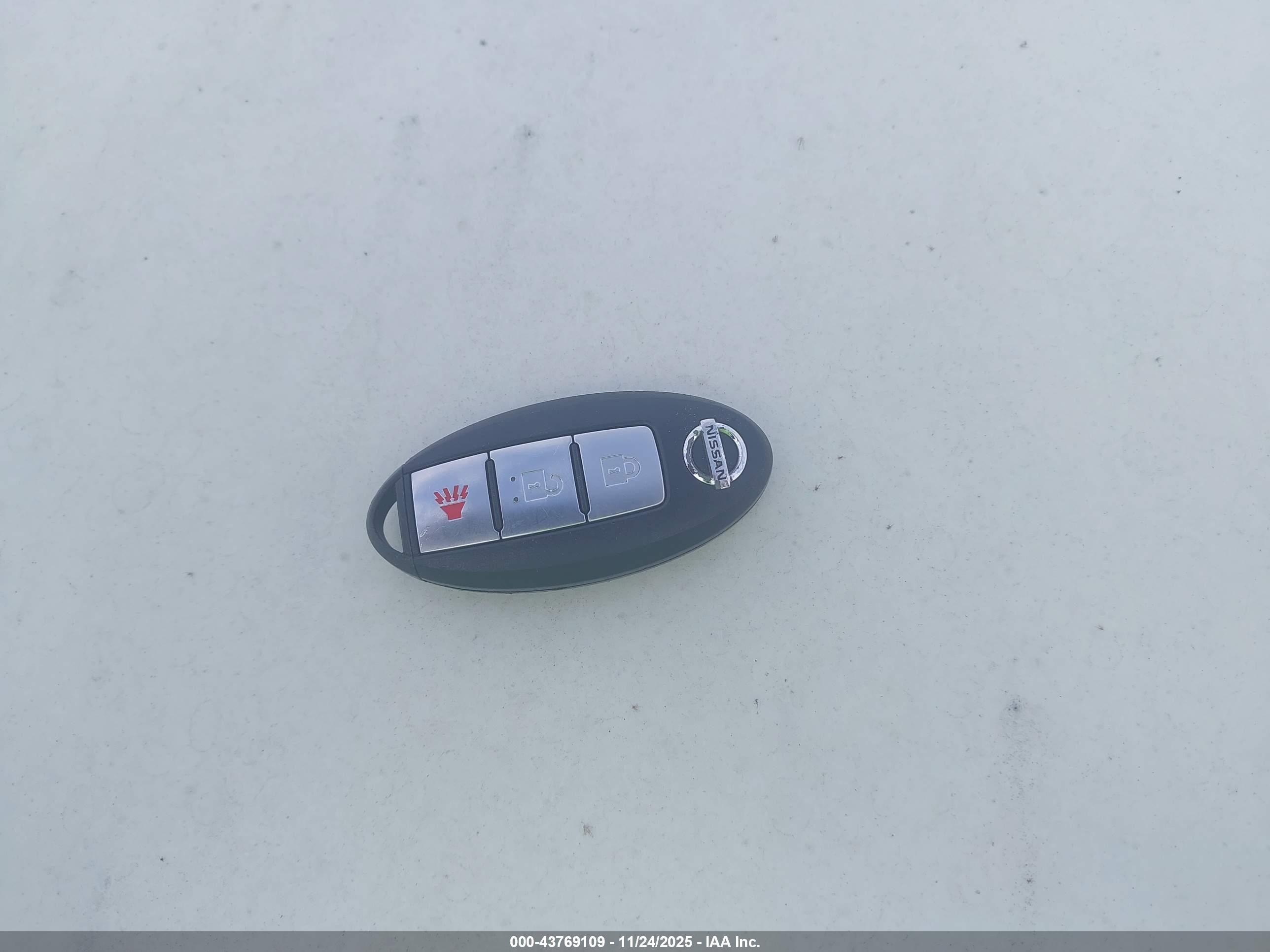 NISSAN JUKE image 11