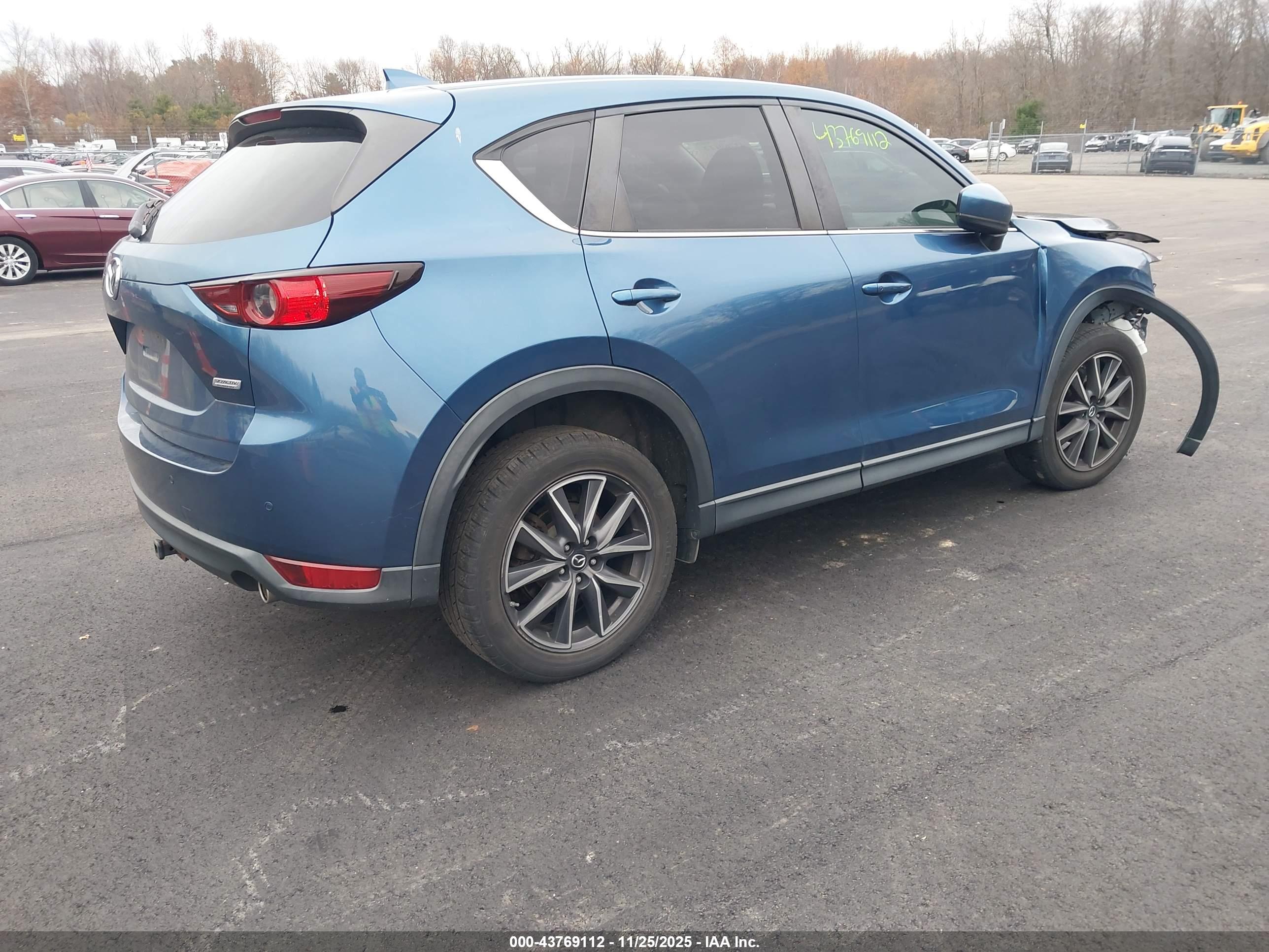 MAZDA CX-5 image 4
