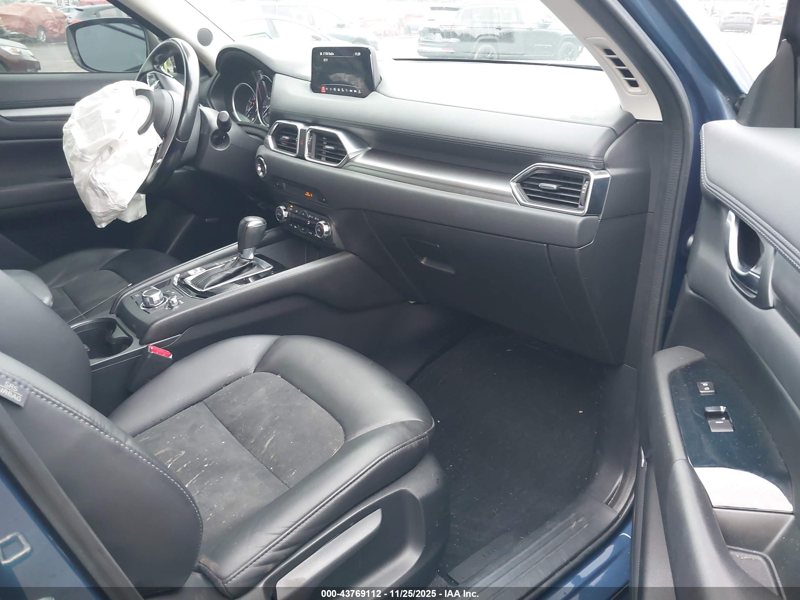 MAZDA CX-5 image 5