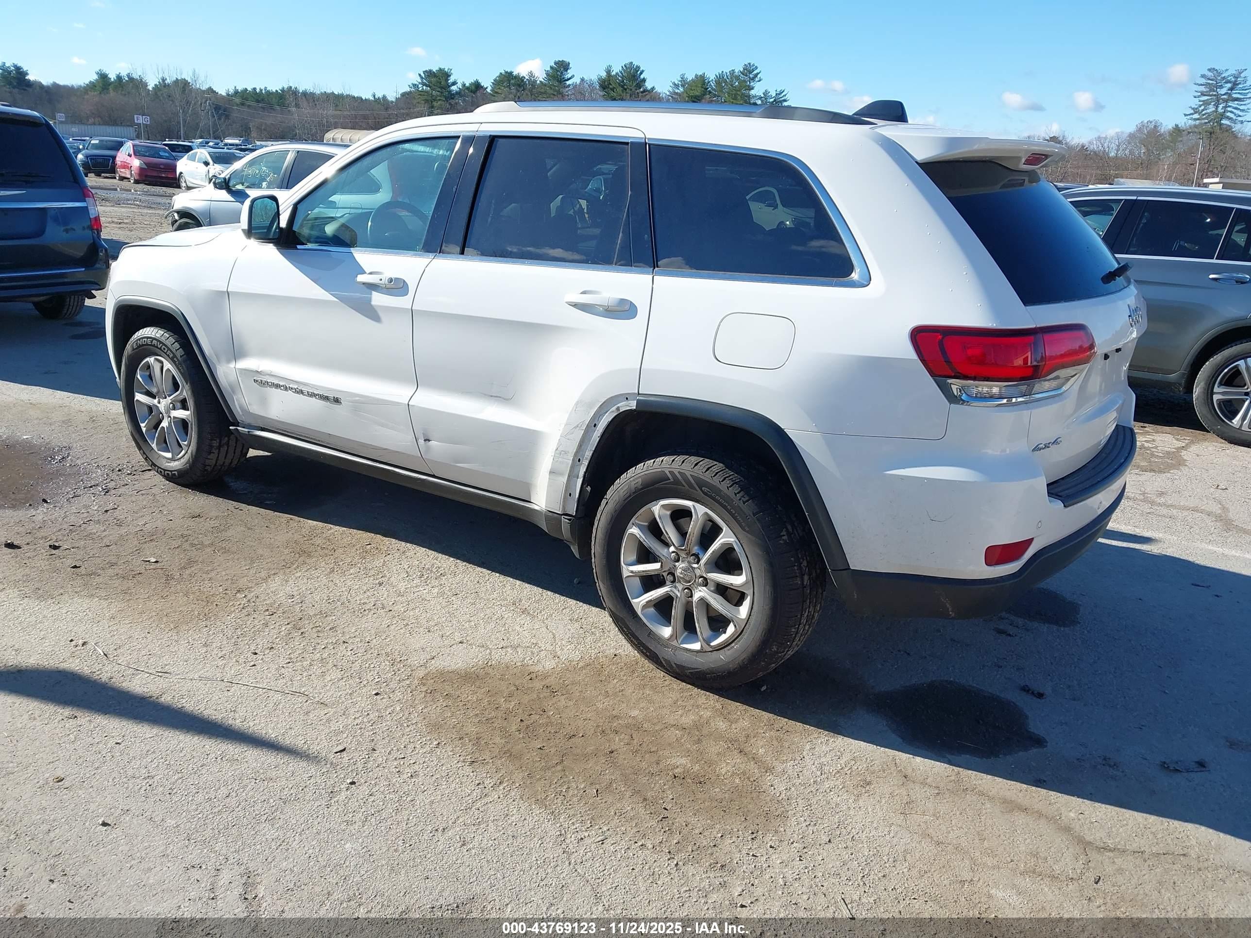 JEEP GRAND image 3