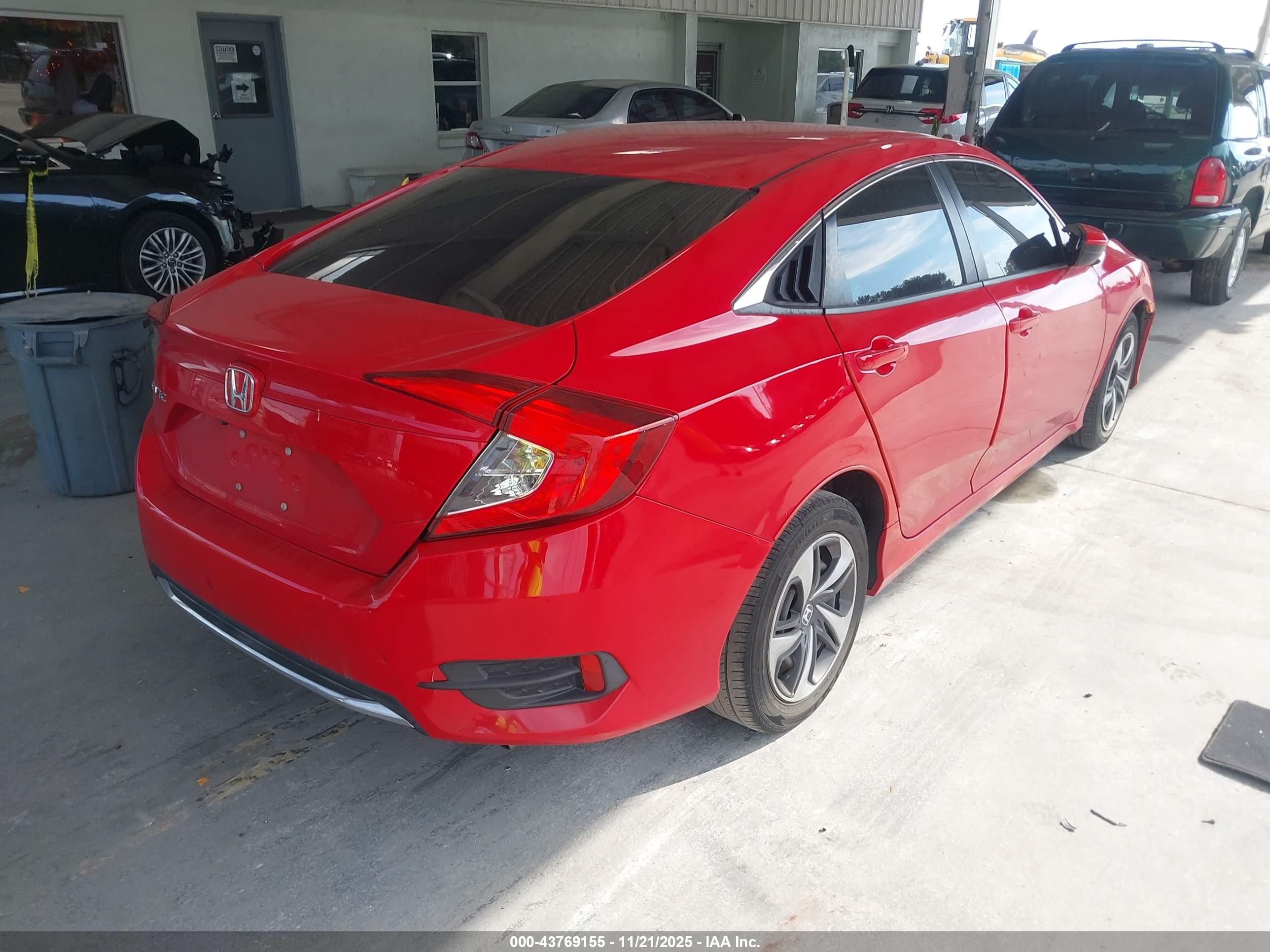 HONDA CIVIC image 4