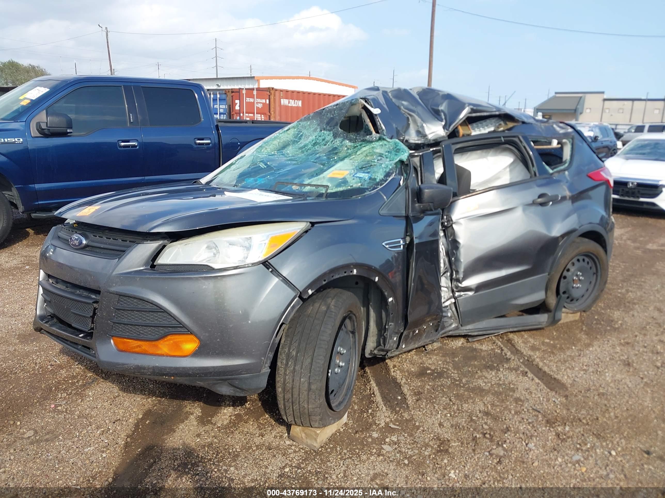 FORD ESCAPE image 6