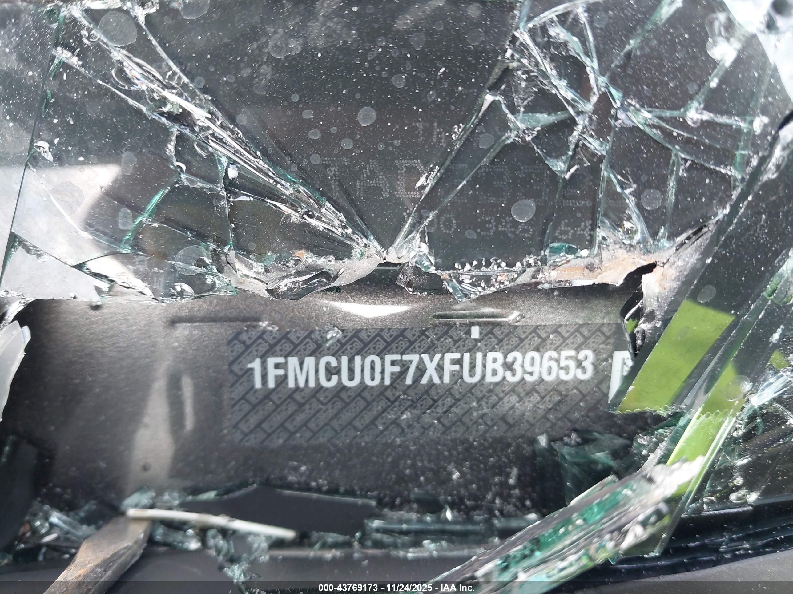 FORD ESCAPE image 9