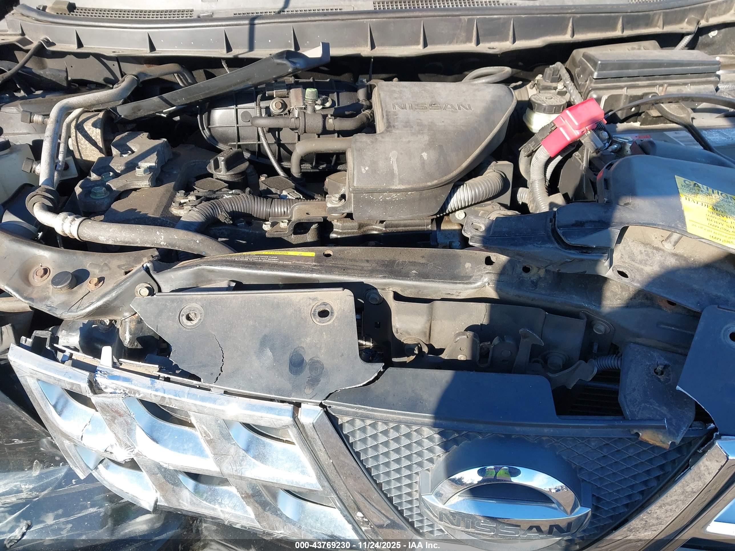 NISSAN ROGUE image 10