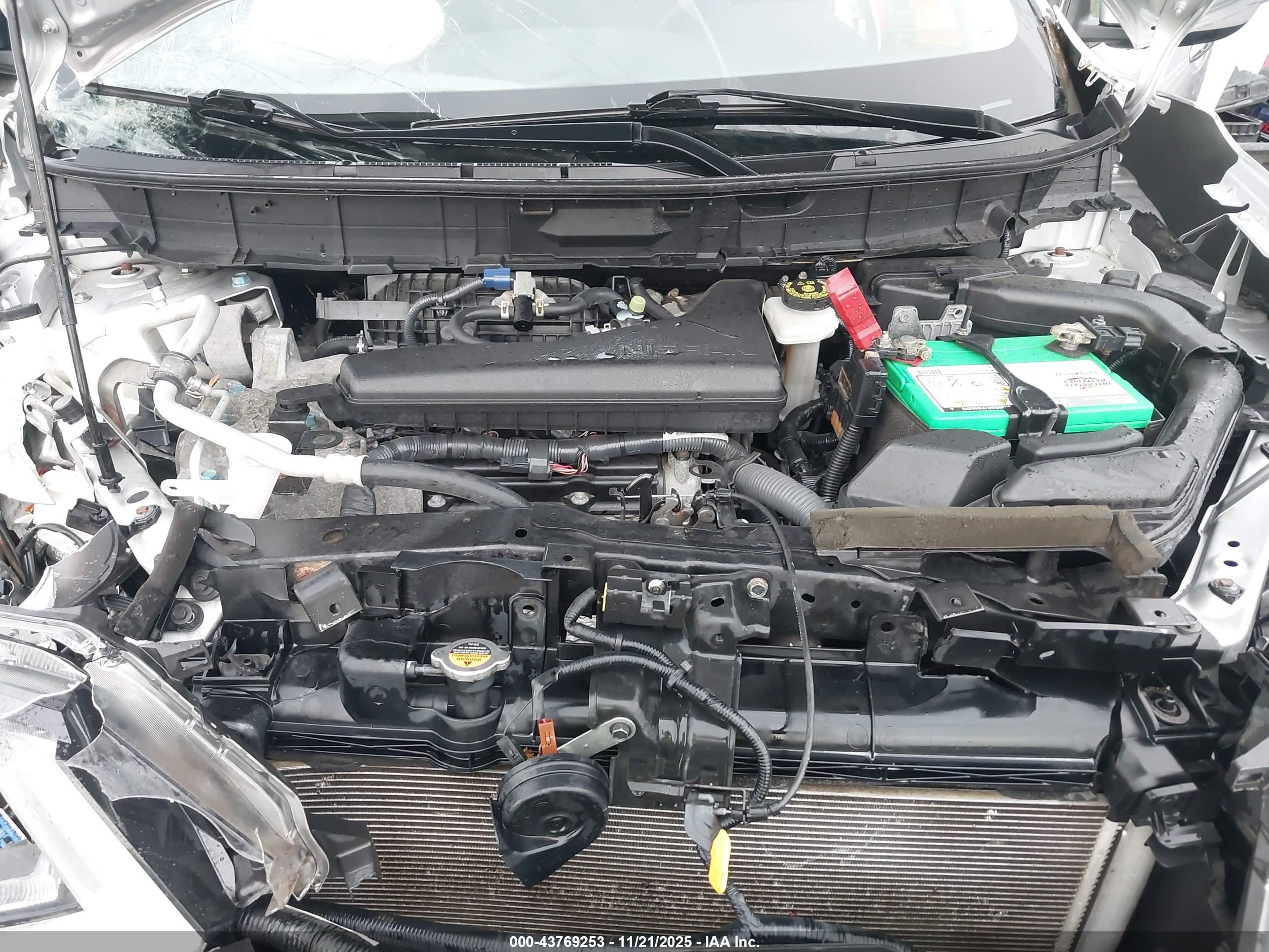 NISSAN ROGUE image 10