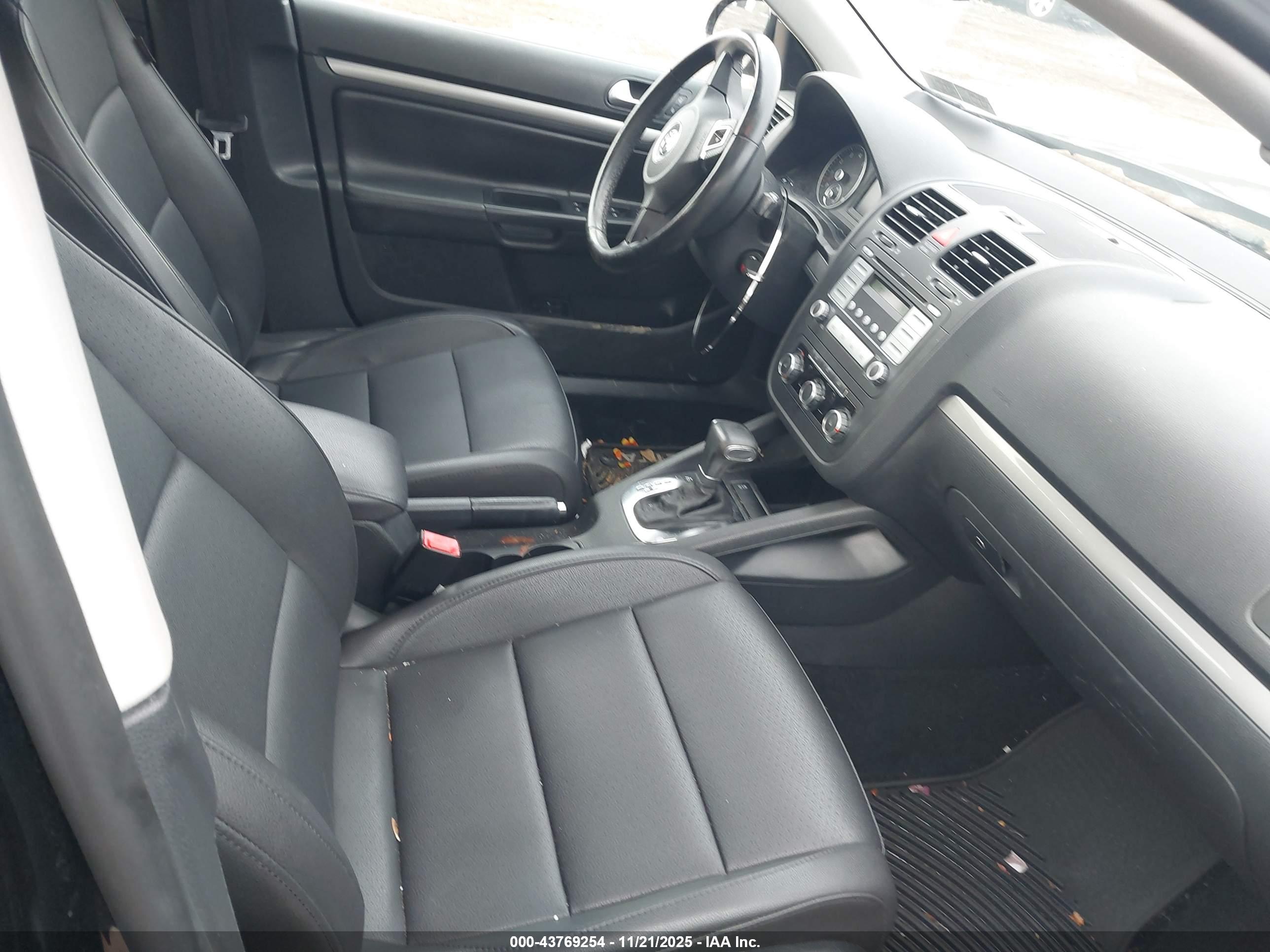 VOLKSWAGEN JETTA image 5