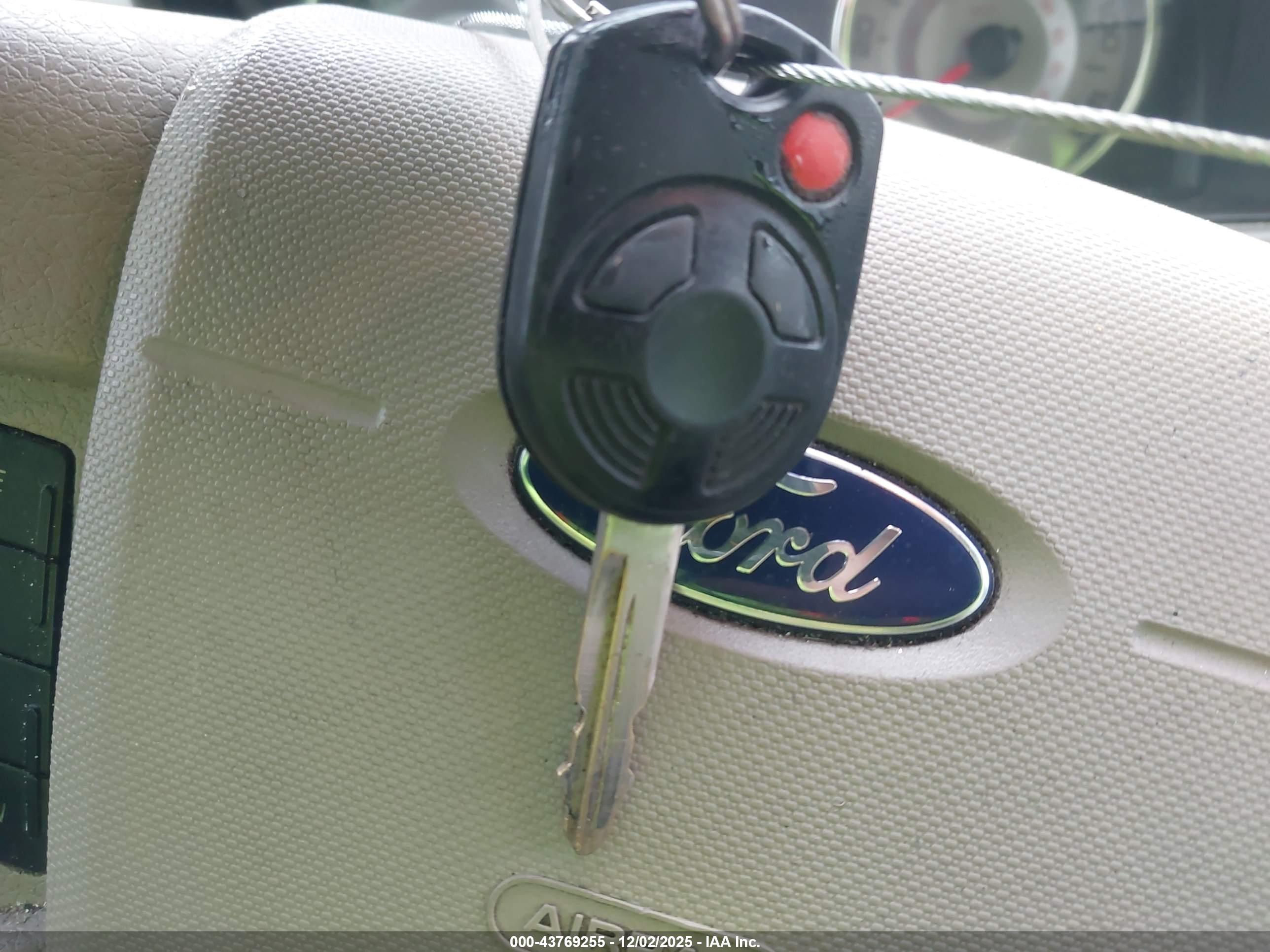 FORD EDGE image 11