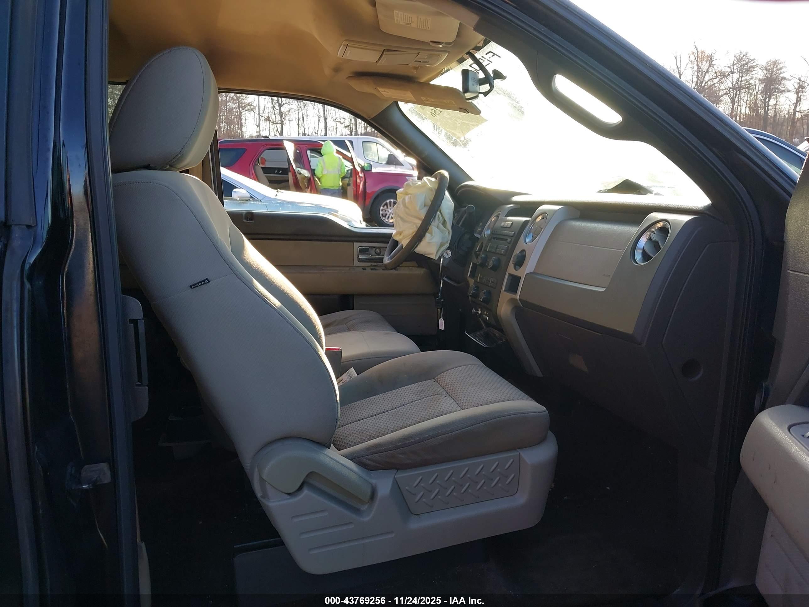 FORD F-150 image 5