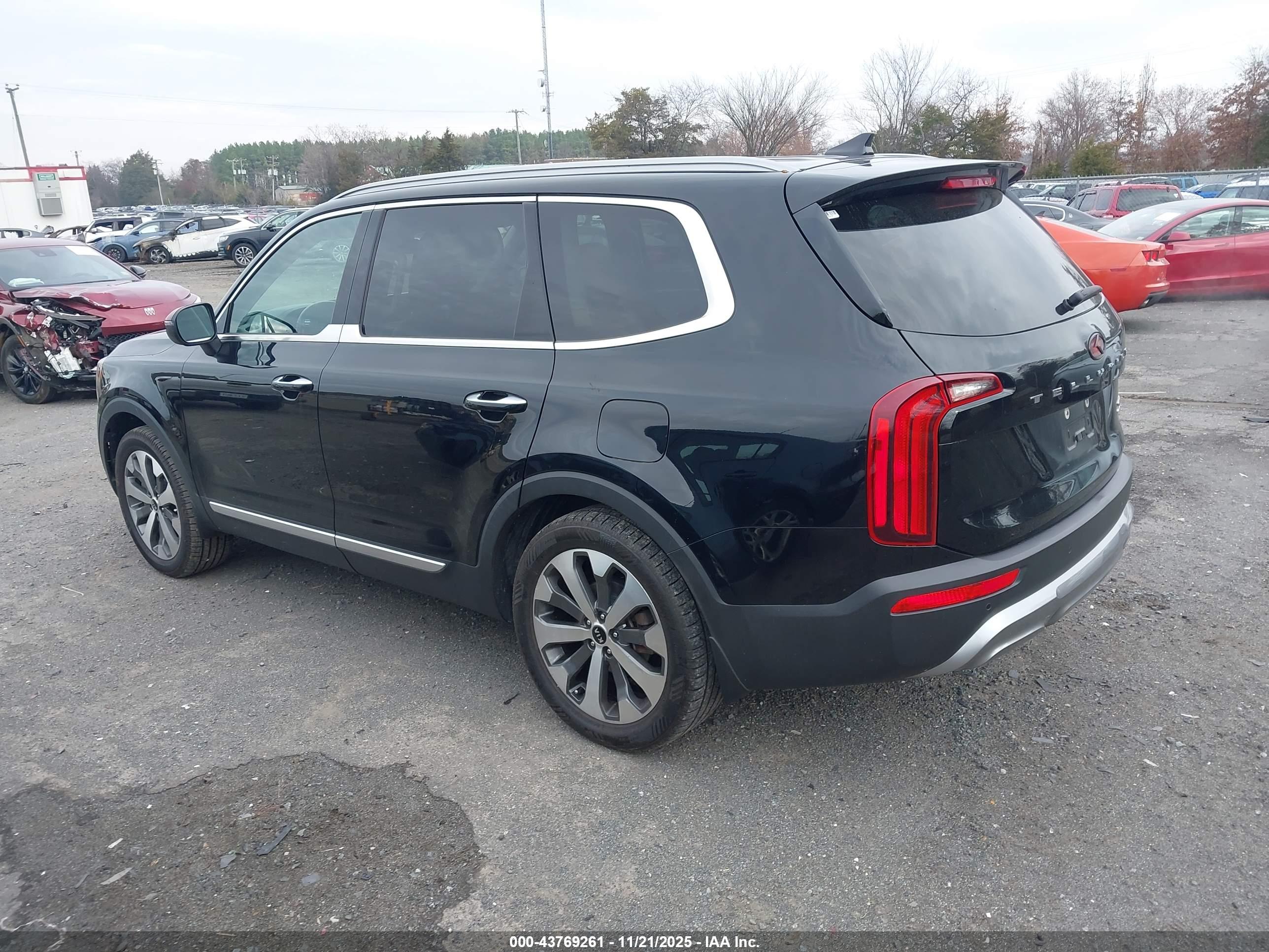 KIA TELLURIDE image 3