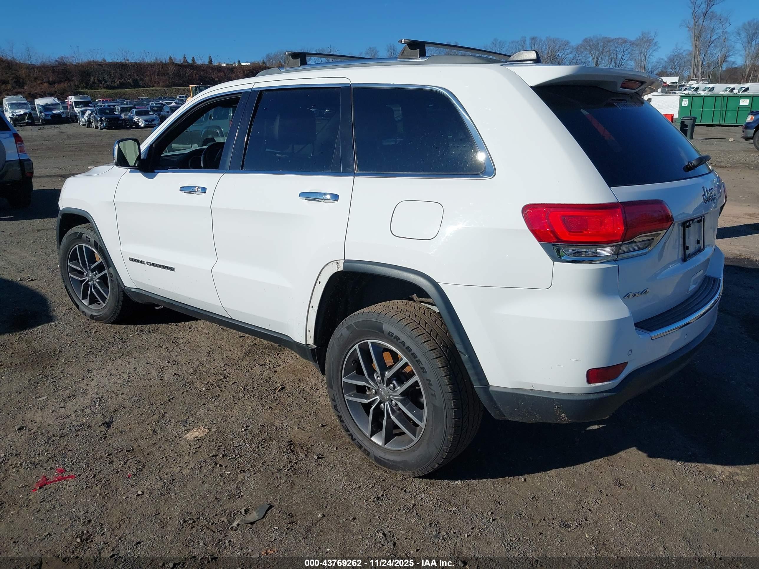 JEEP GRAND image 3