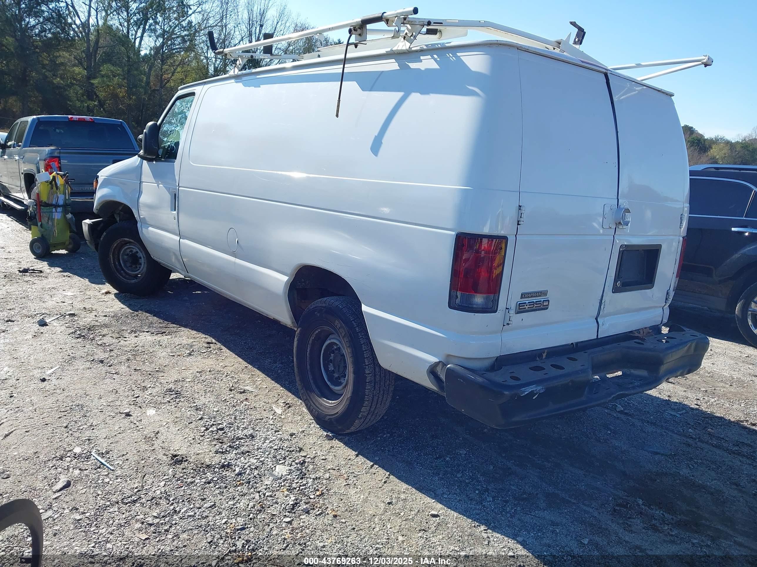 FORD E-350 image 3