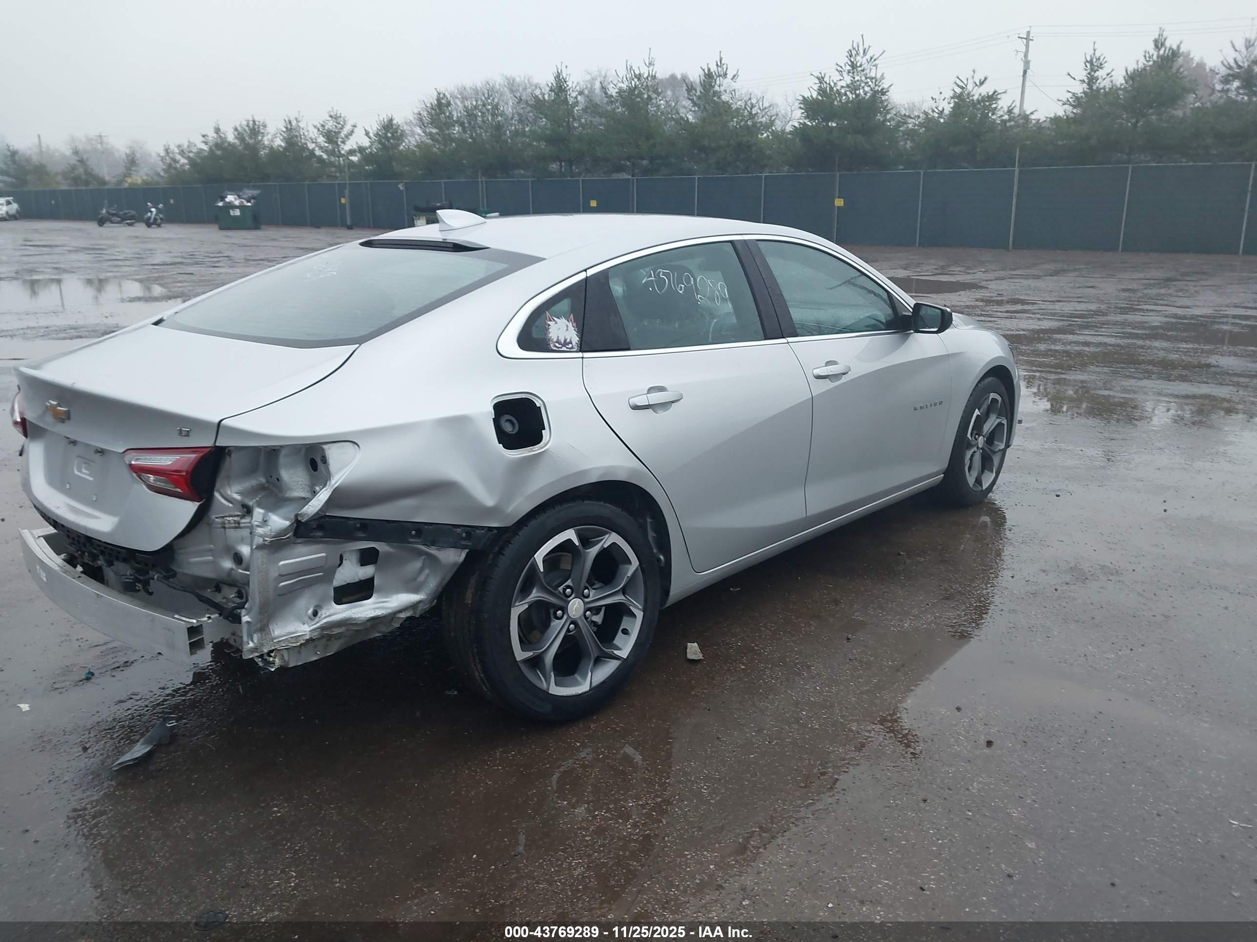 CHEVROLET MALIBU image 4