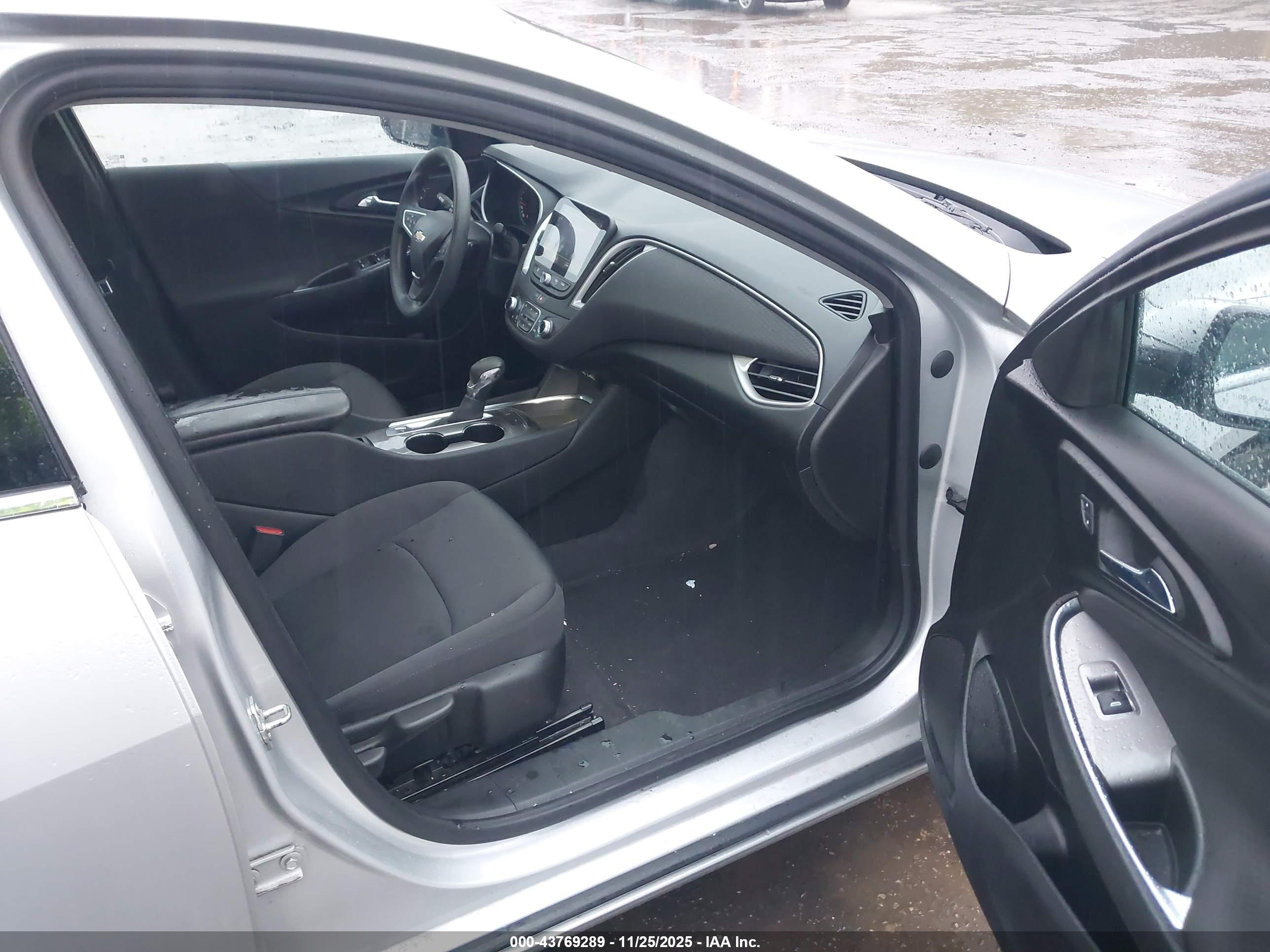 CHEVROLET MALIBU image 5