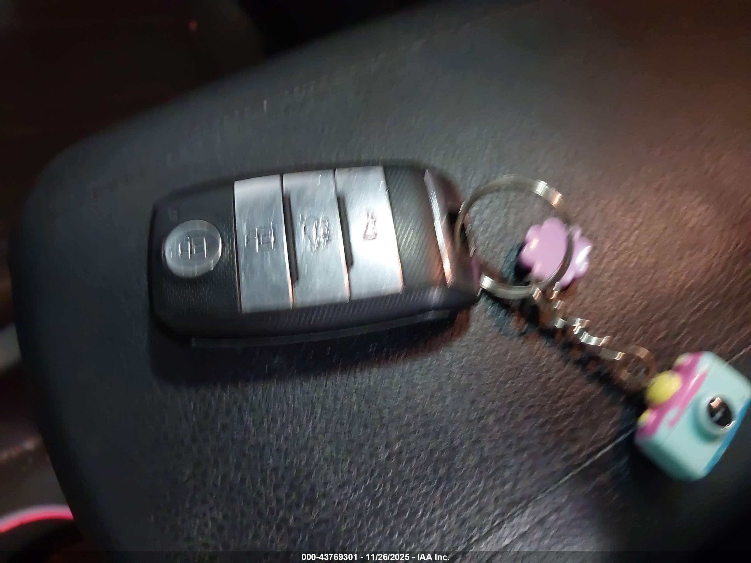 KIA SPORTAGE image 11