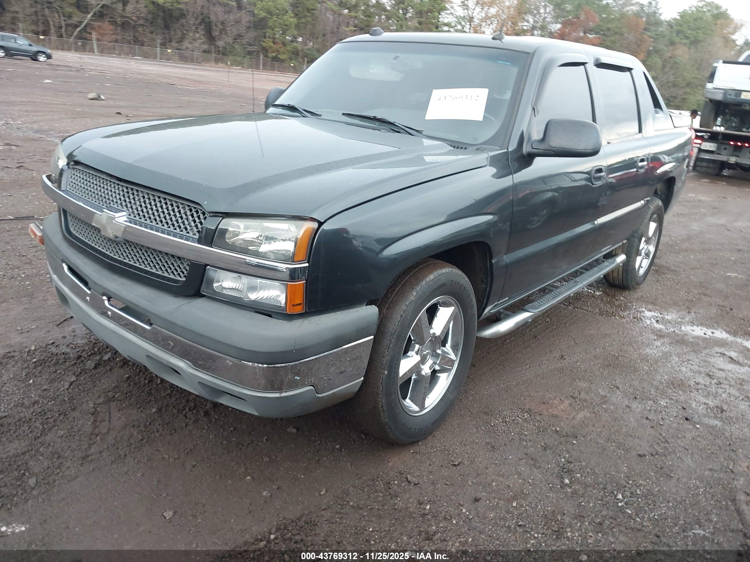 CHEVROLET AVALANCHE image 2