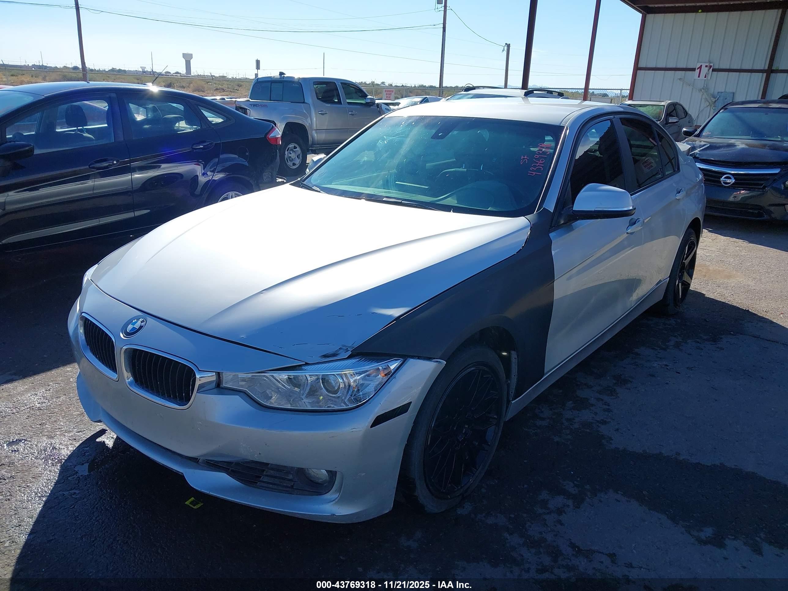 BMW 328I image 2