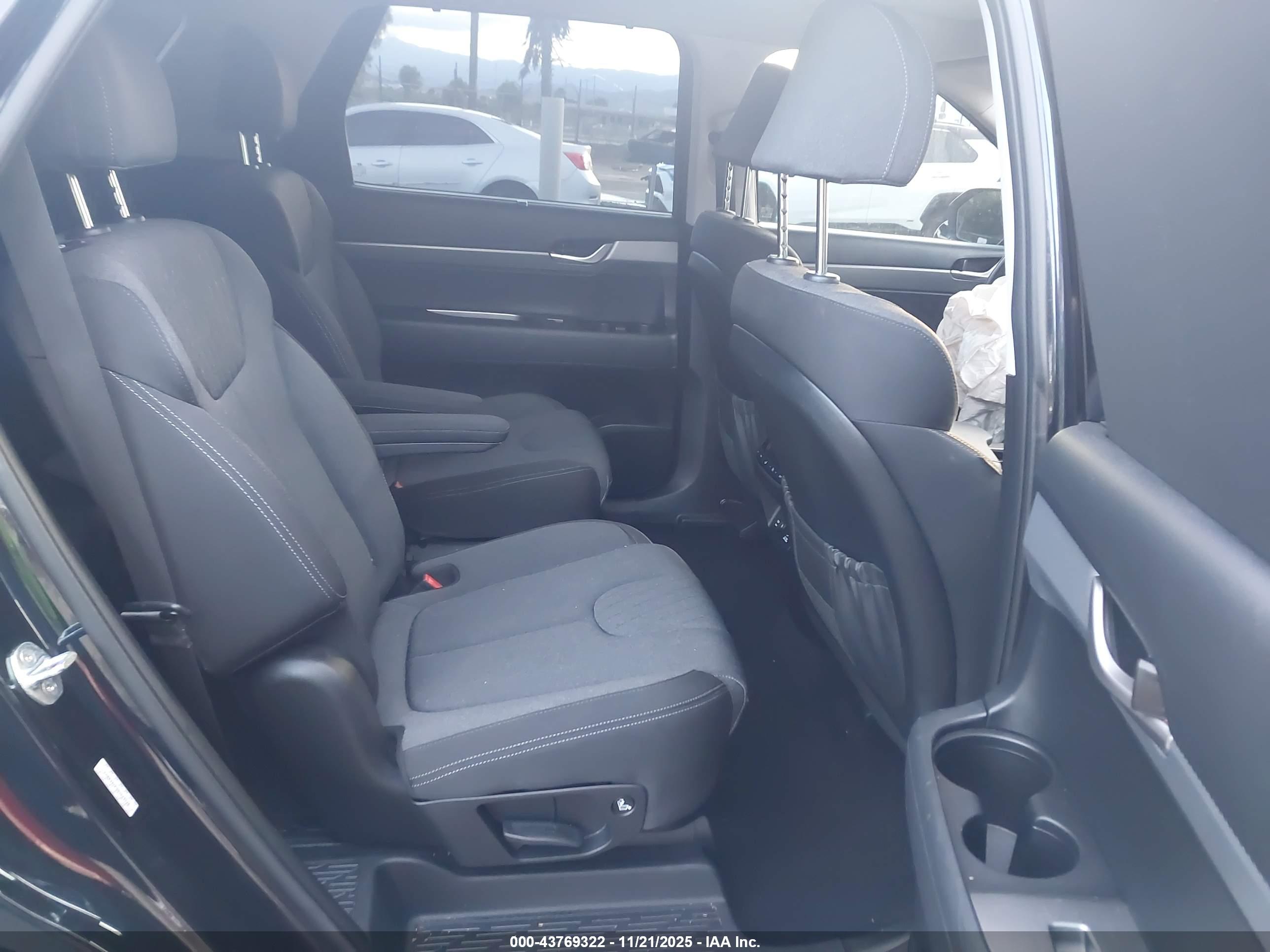 HYUNDAI PALISADE image 8