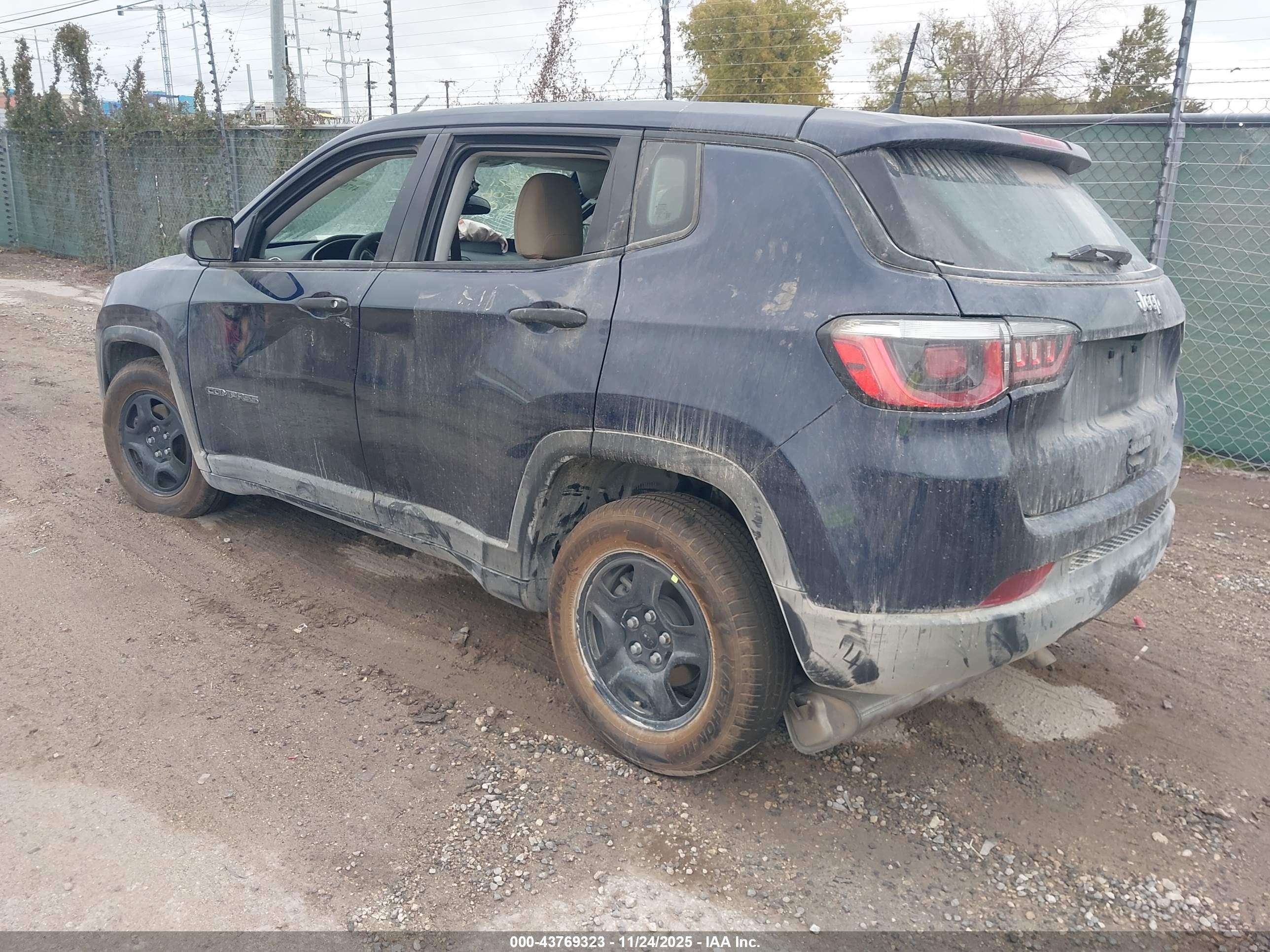 JEEP COMPASS image 3