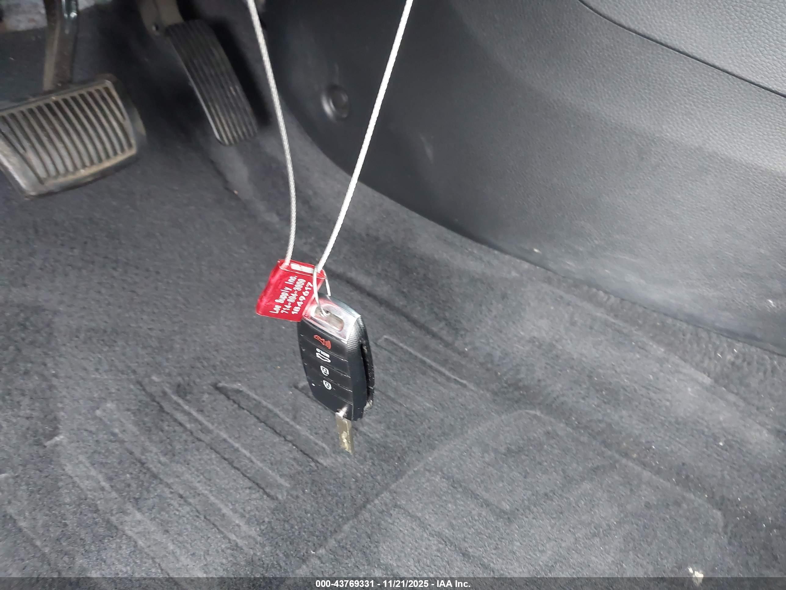 KIA RIO image 11