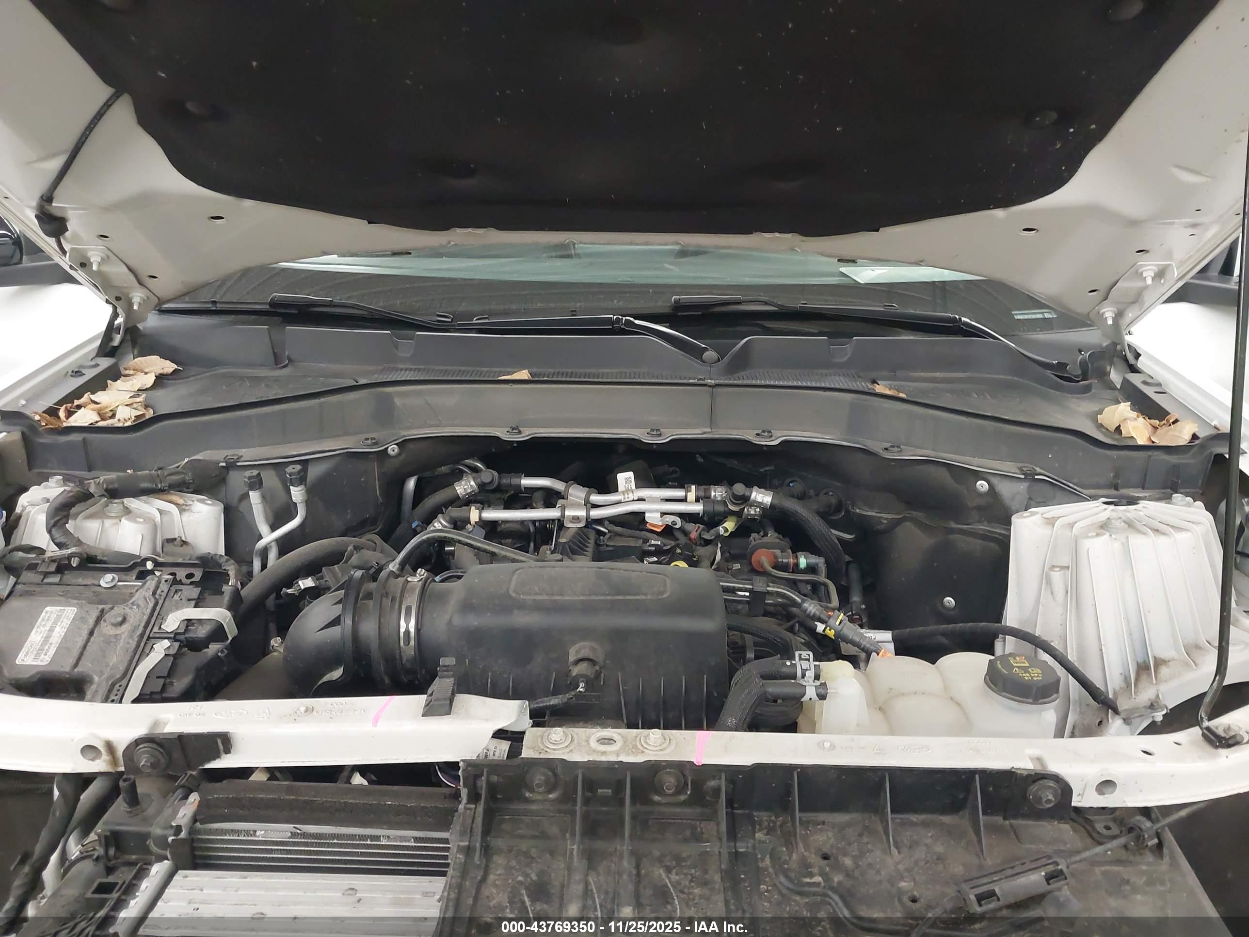 FORD EXPLORER image 10