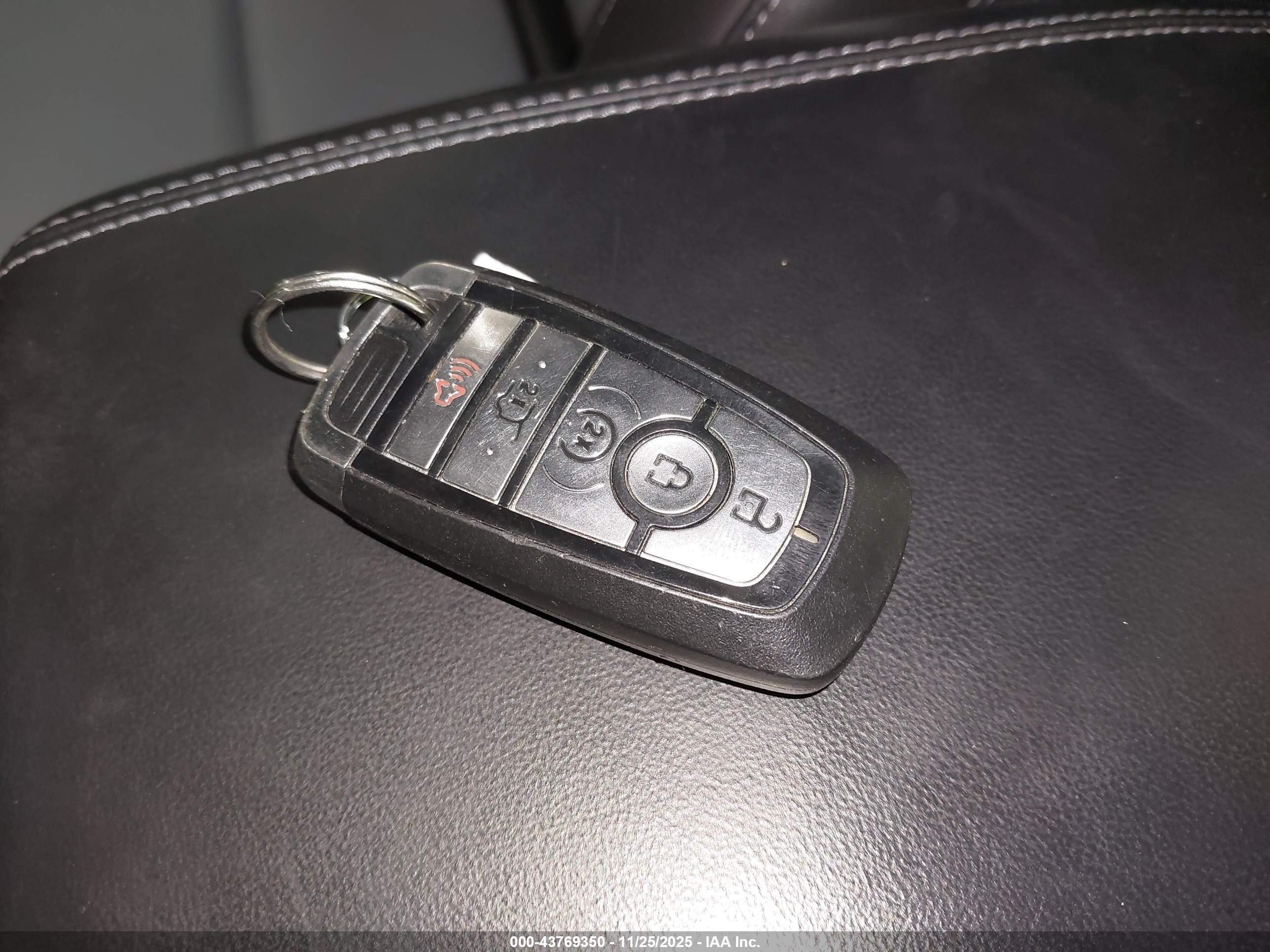 FORD EXPLORER image 11