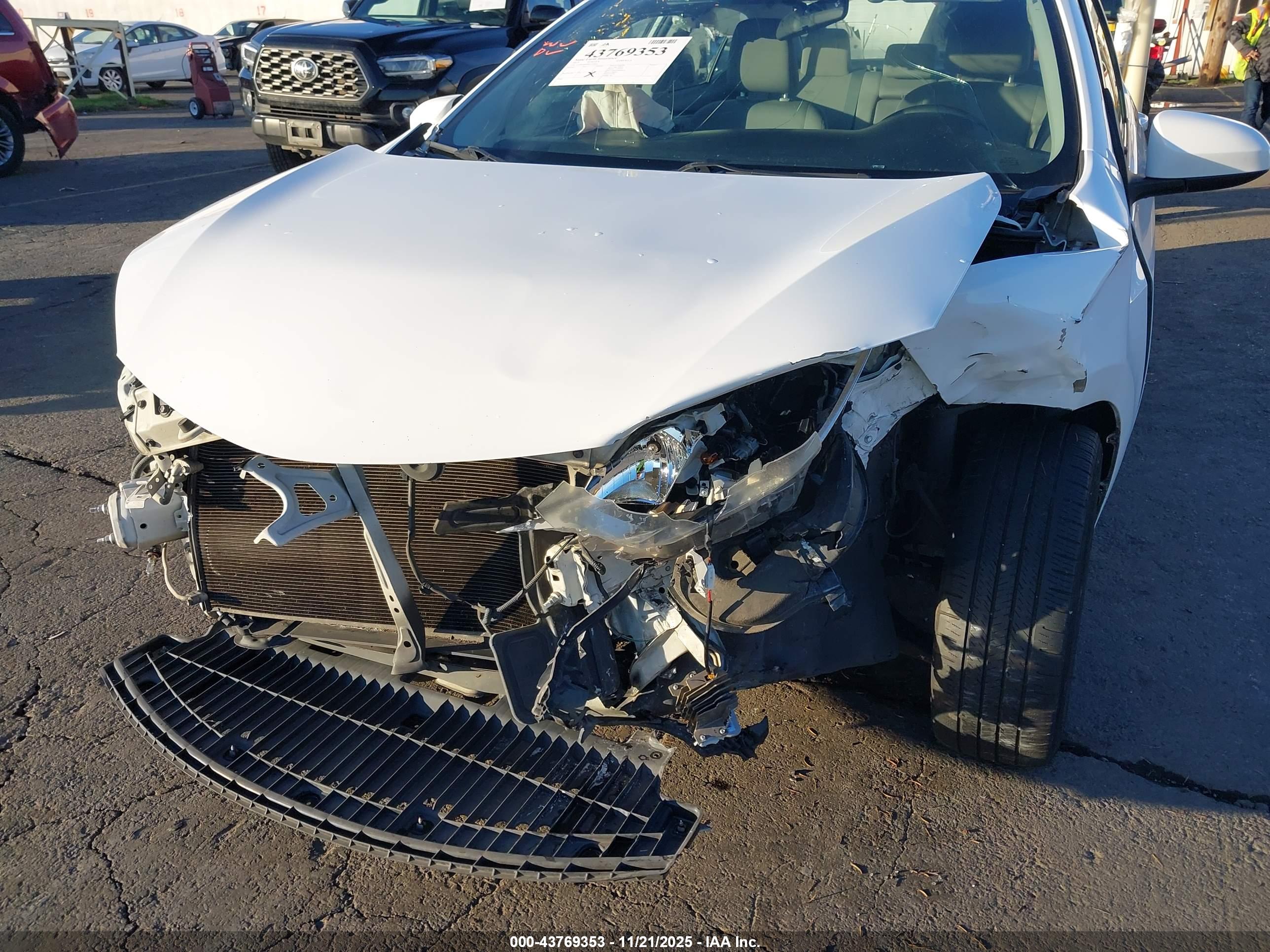 TOYOTA COROLLA image 6