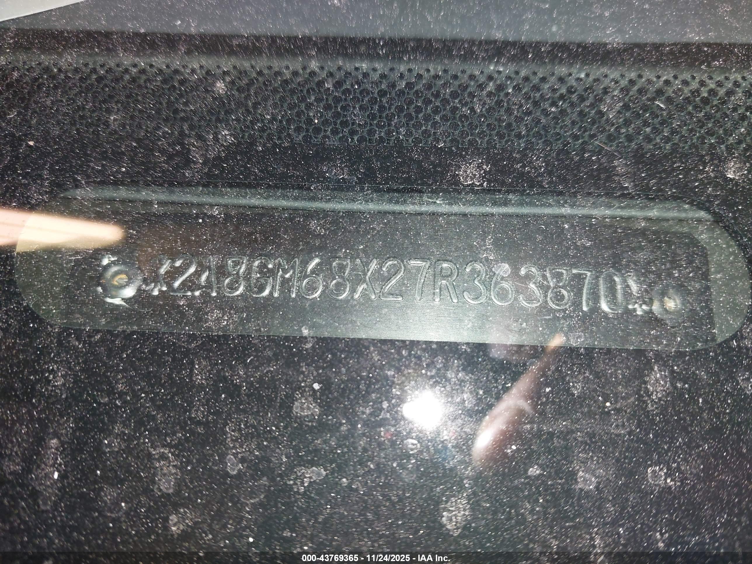 CHRYSLER PACIFICA image 9
