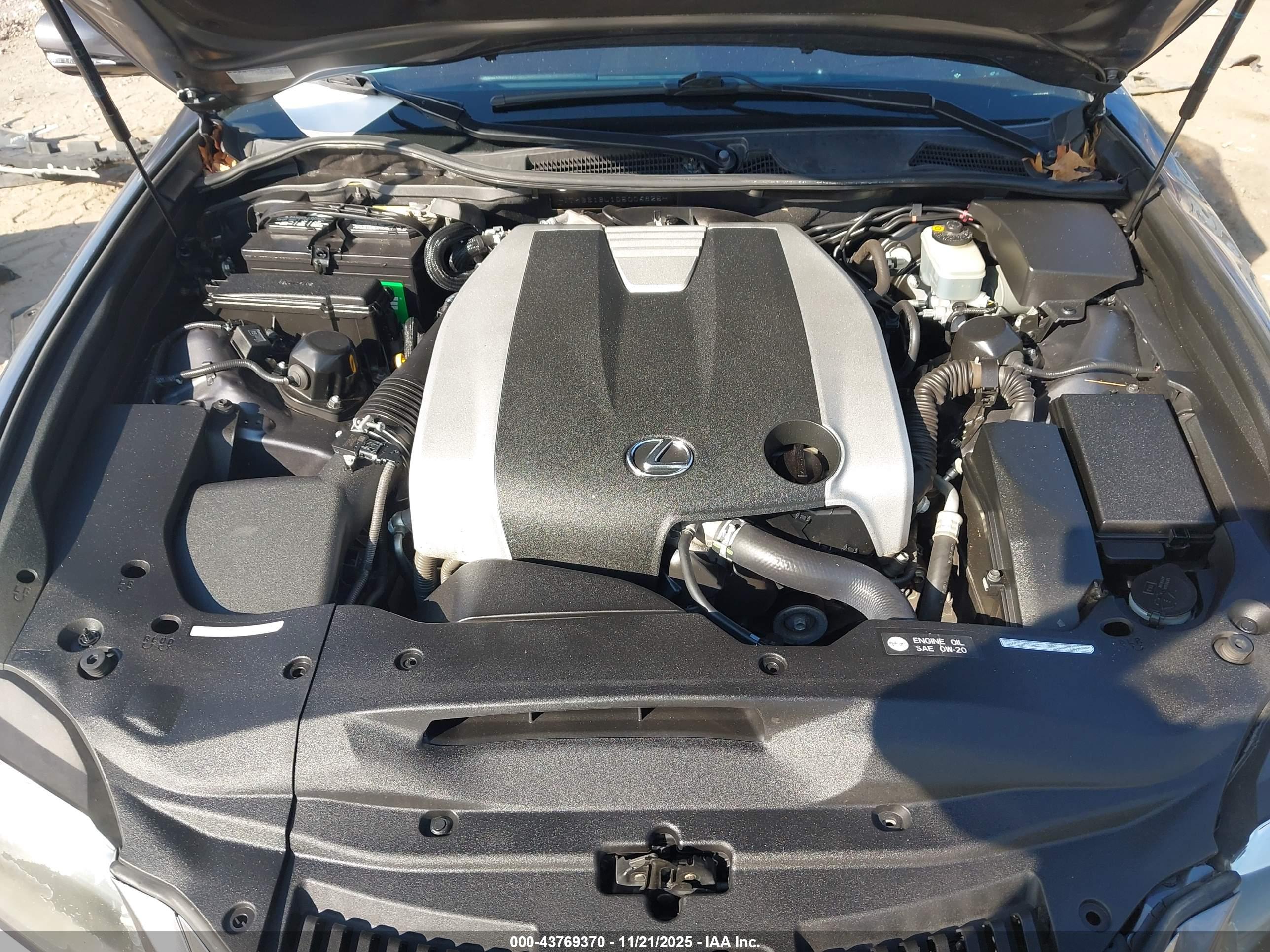 LEXUS GS image 10