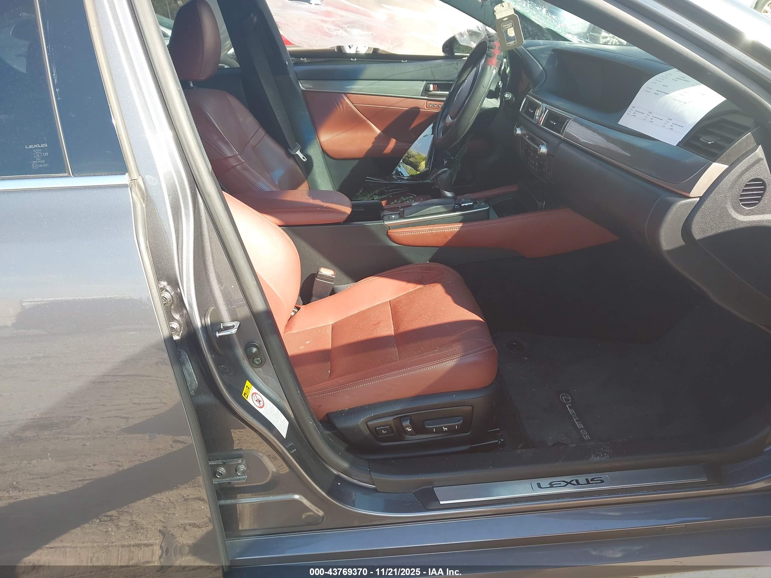 LEXUS GS image 5