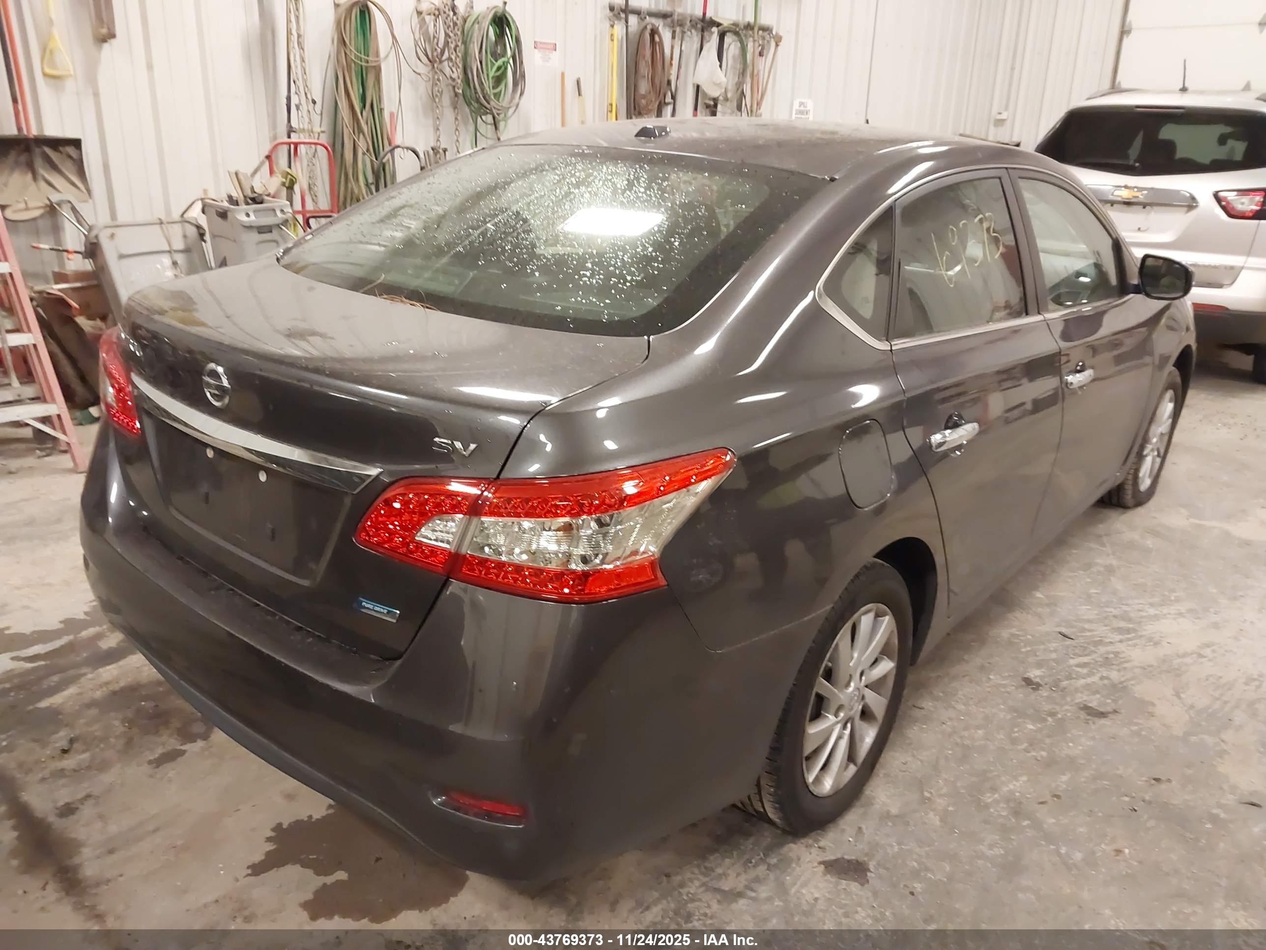 NISSAN SENTRA image 4