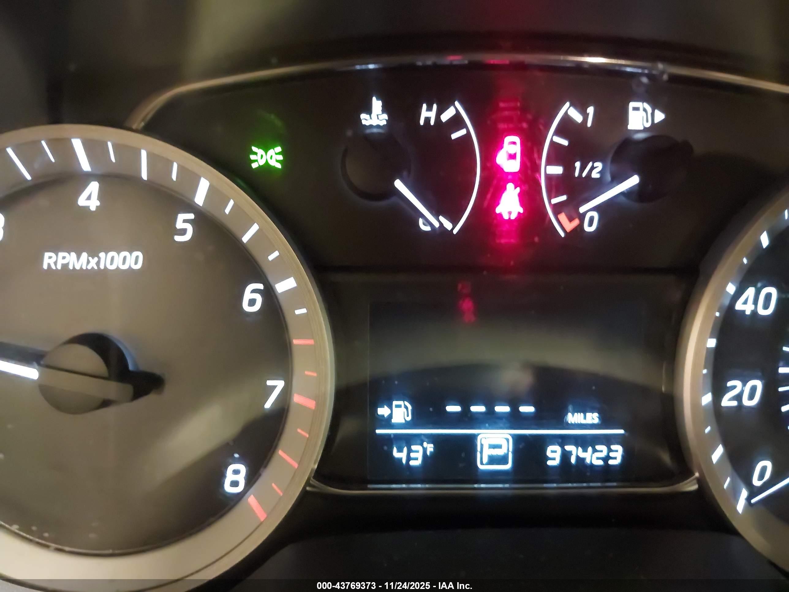 NISSAN SENTRA image 7