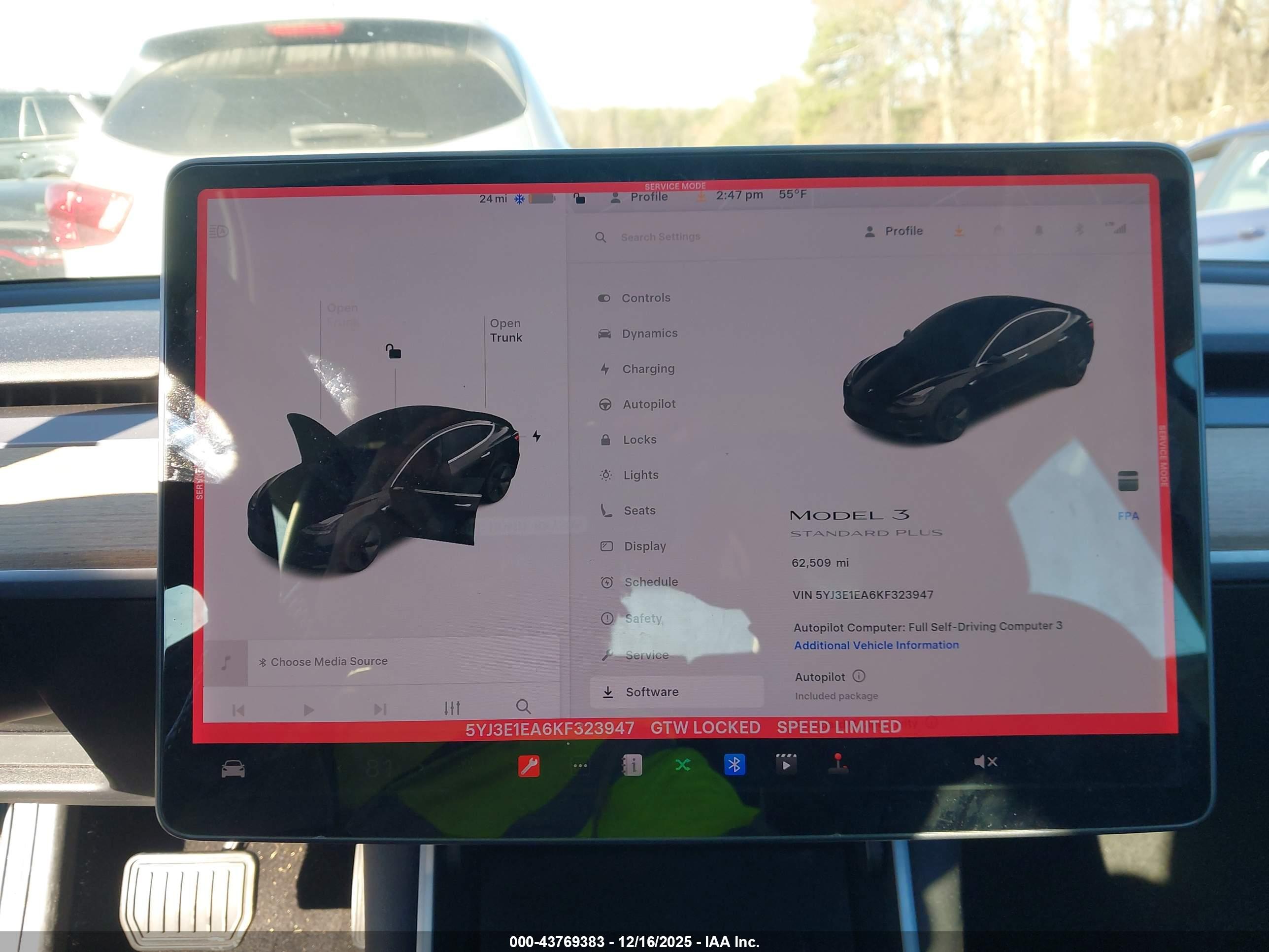 TESLA MODEL image 7