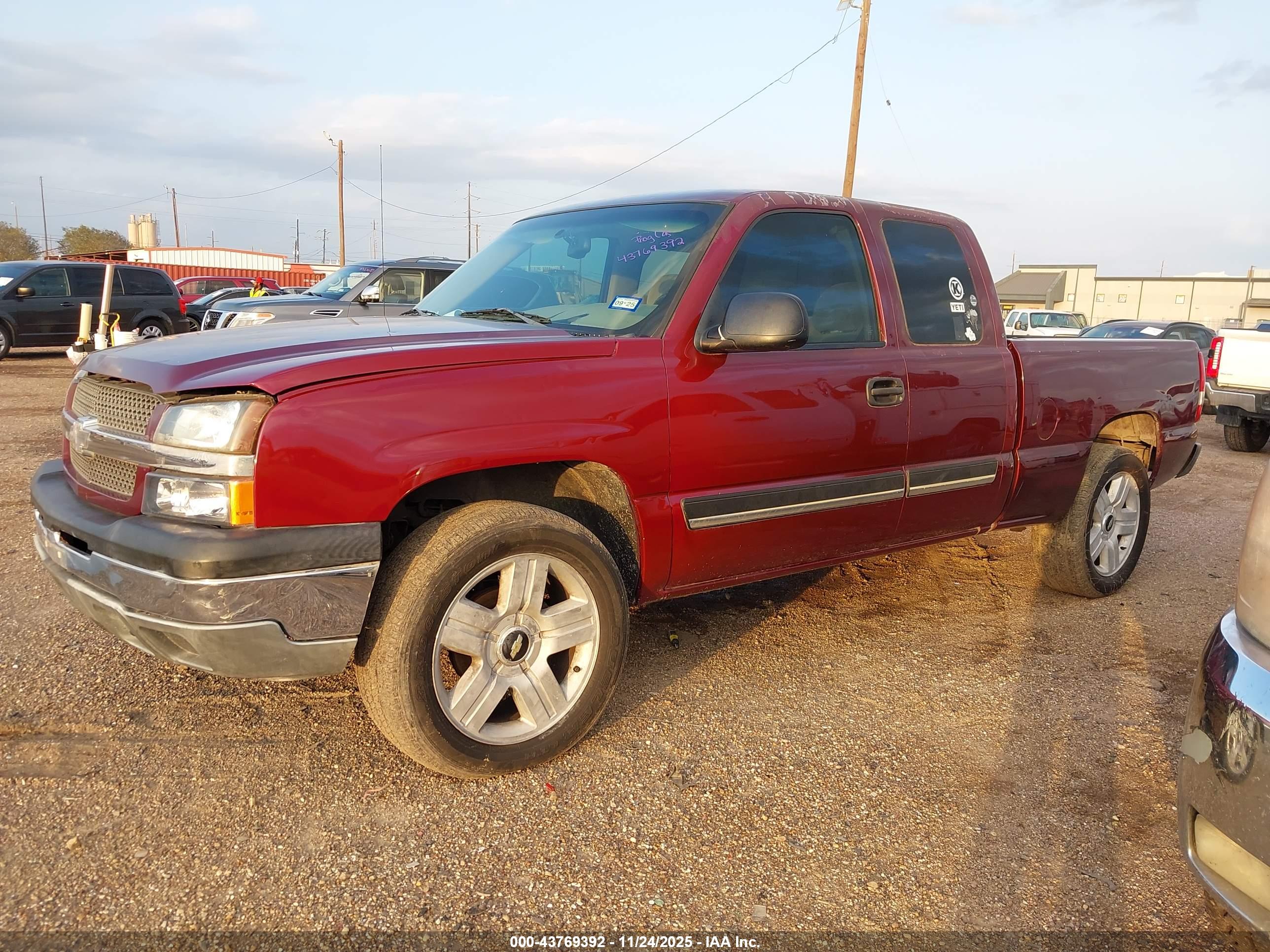 CHEVROLET SILVERADO image 2