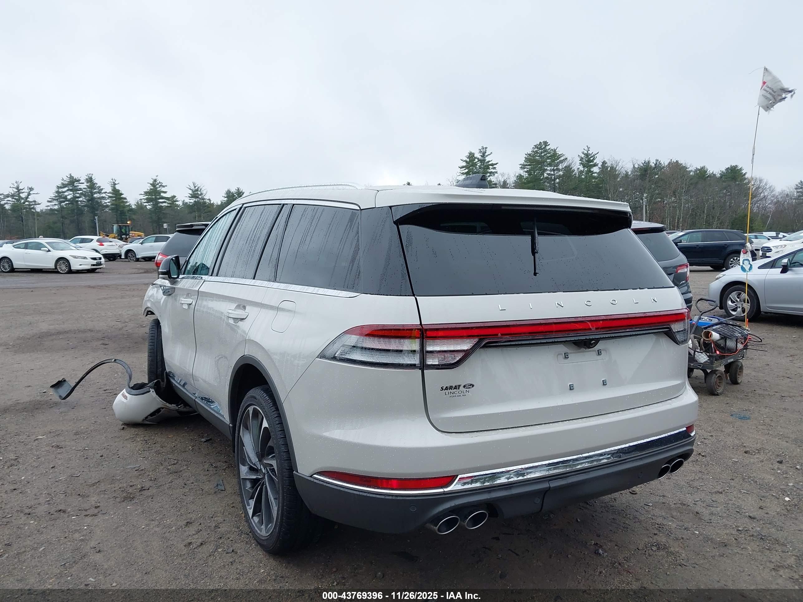 LINCOLN AVIATOR image 3