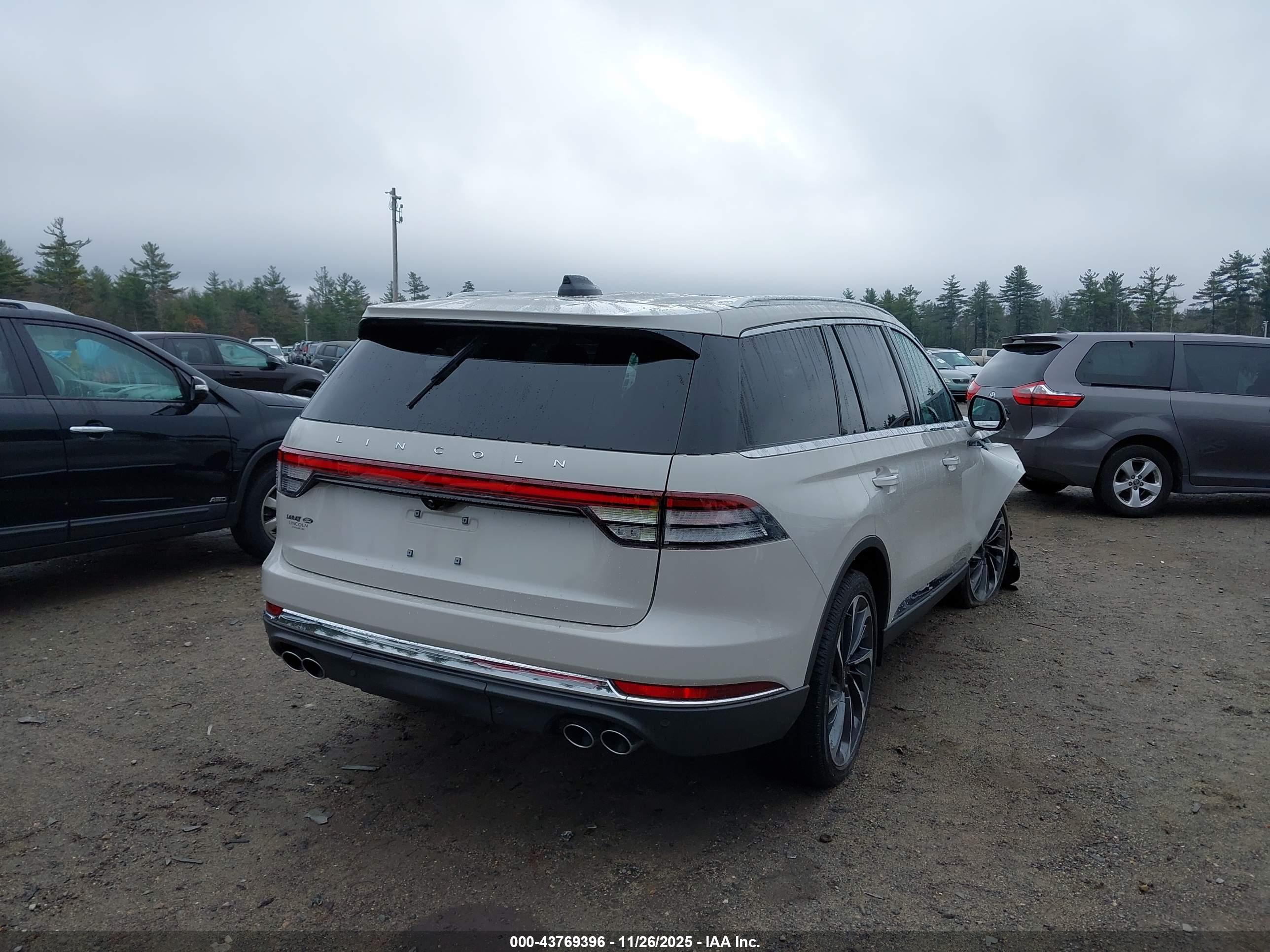 LINCOLN AVIATOR image 4