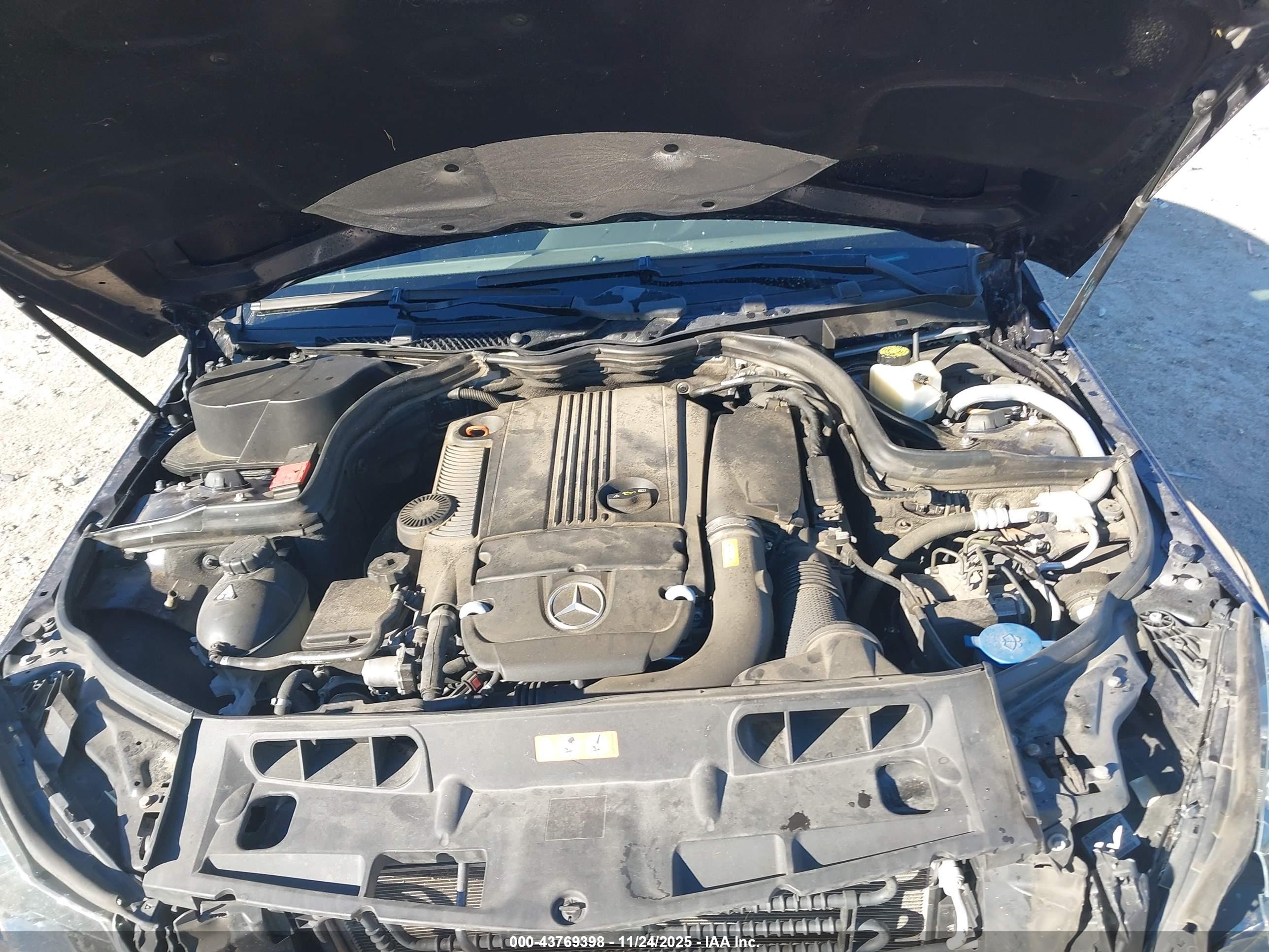 MERCEDES-BENZ C image 10